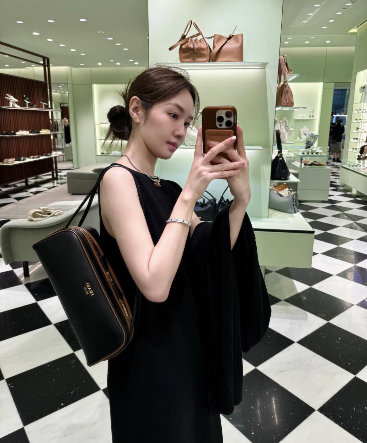 2c1bb1b57edb66b4fb5145fd9d91b884.jpg