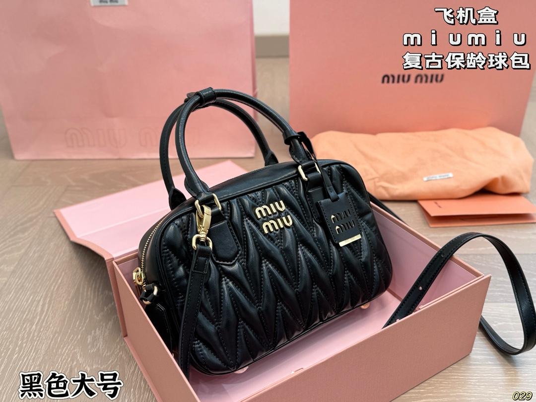 c1abb1b244a556d7b71cd3df7fd3d810.jpg