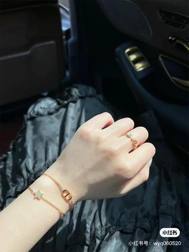 c80df75d0defc2a747175d14bb38e052.jpg