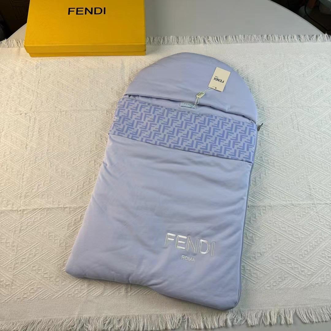 10ab5ffa759836f6e2c3b906e070ab54.jpg