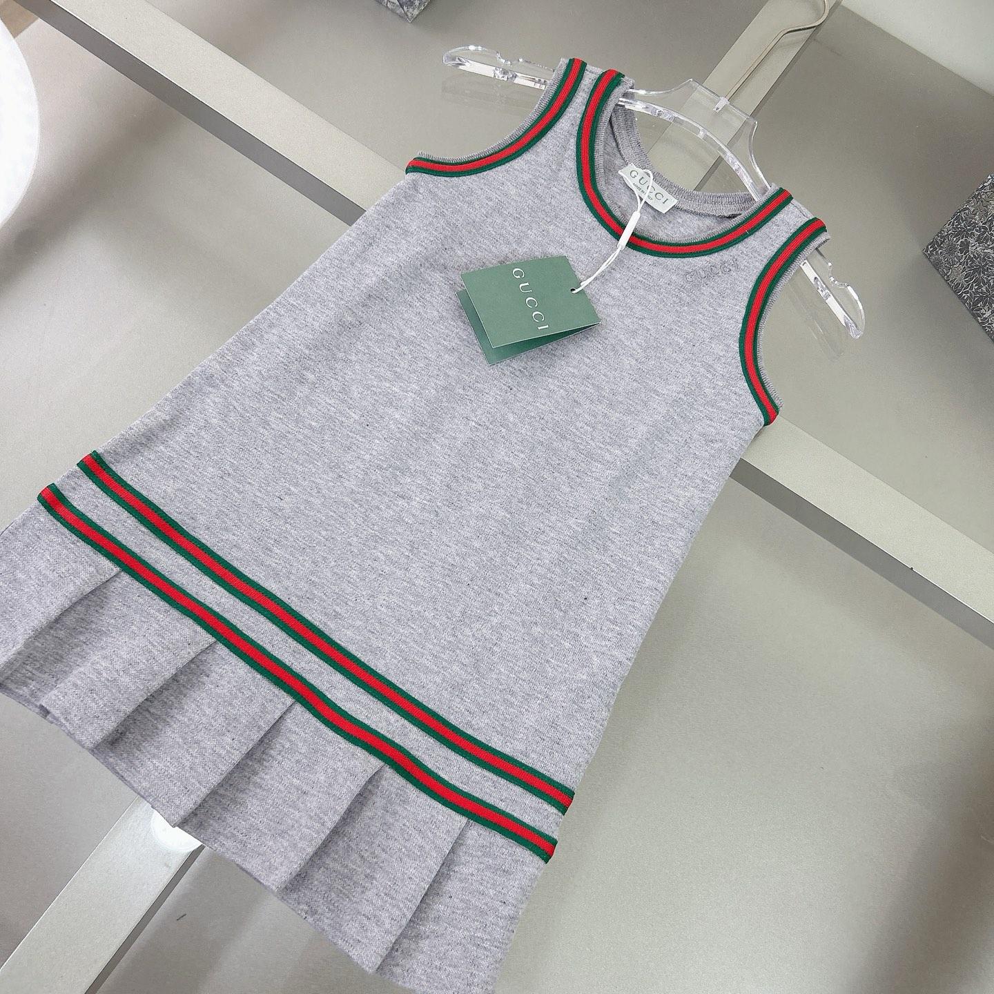 17c8dabf3d6e9f40636005b359ecbe43.jpg