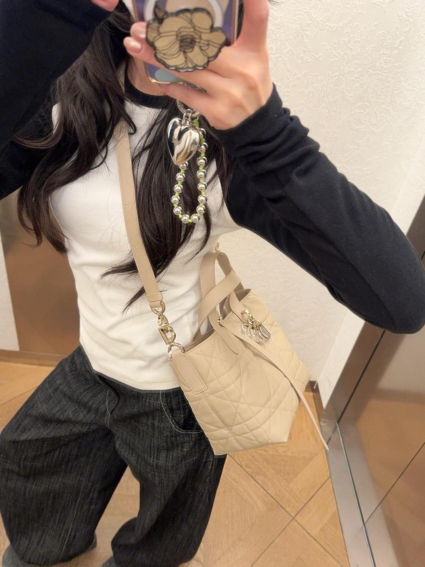 1a677eada8ec824620ac65ebab95e2ce.jpg