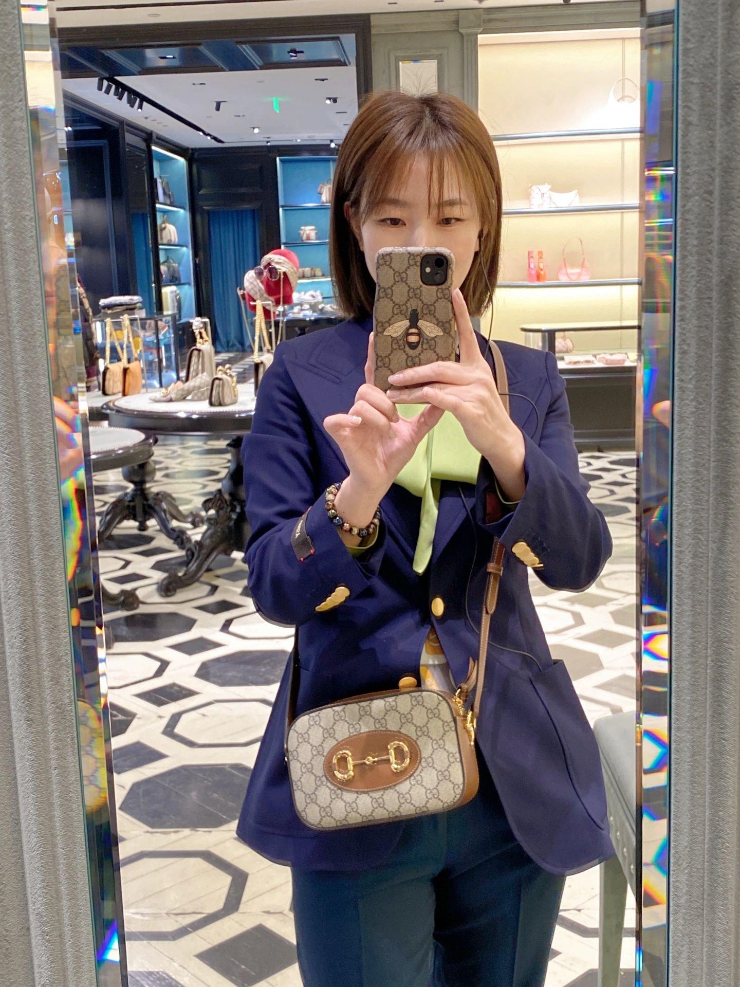 6deb6080afa5b6a9ae8fc8cf746ffd98.jpg