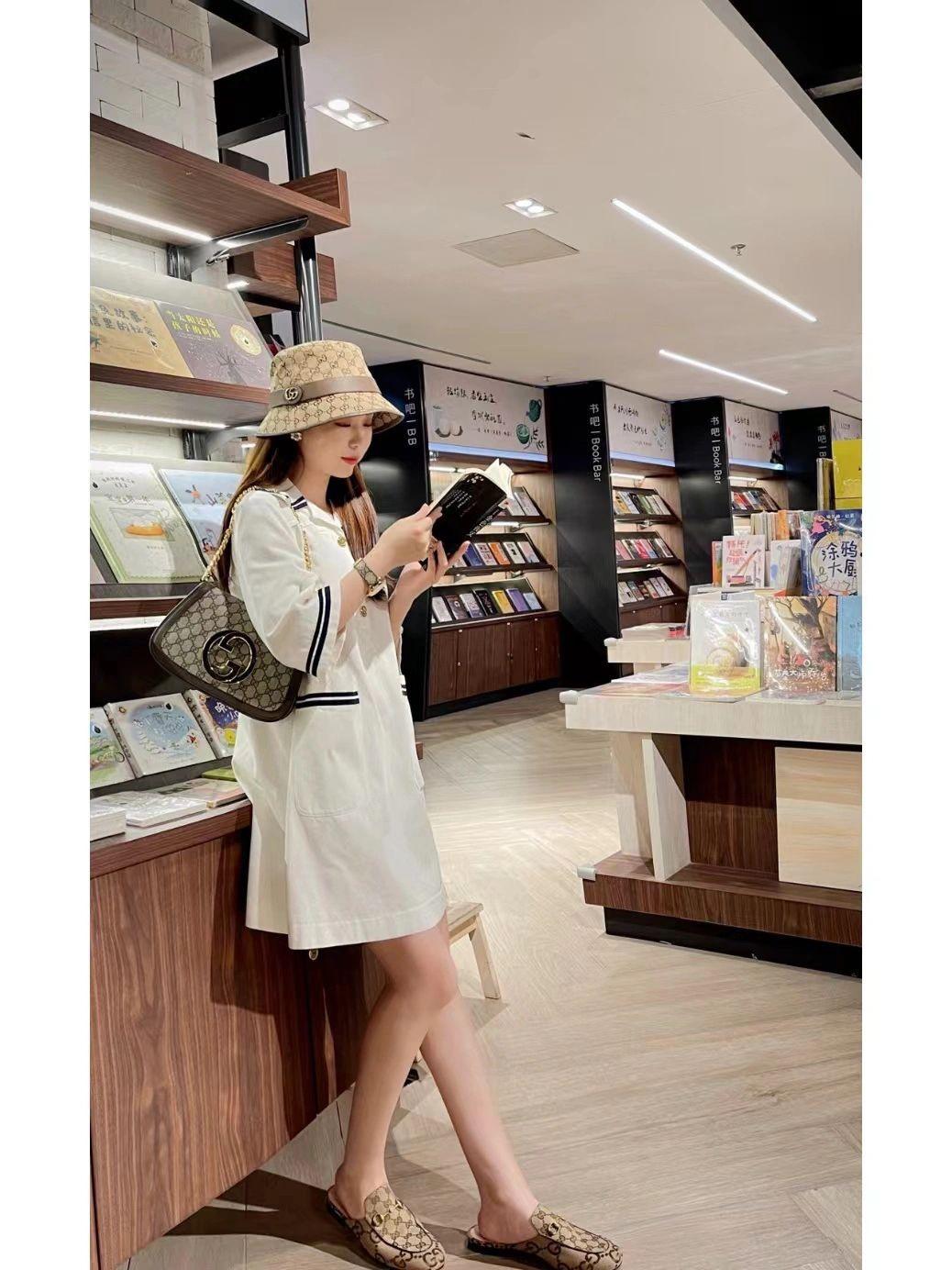 72f4bb02166cd1a50590c05c61d72cbd.jpg