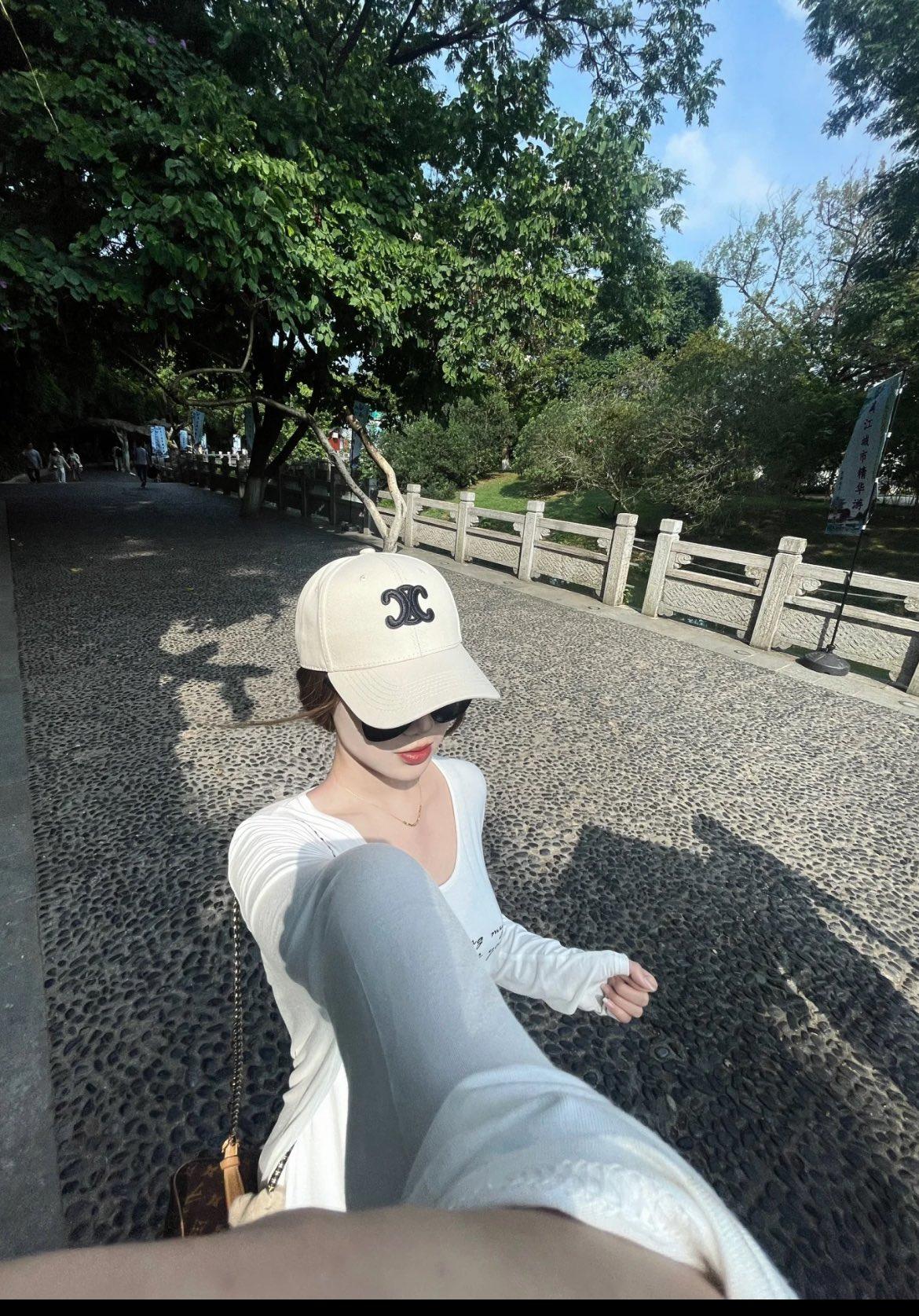 9d21626cc5805922dd0d8ae0e8bdc8c9.jpg