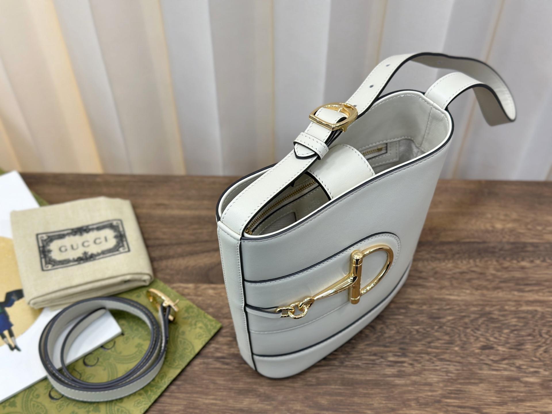 b275f7eba136501ce02136a73e1f2a6f.jpg