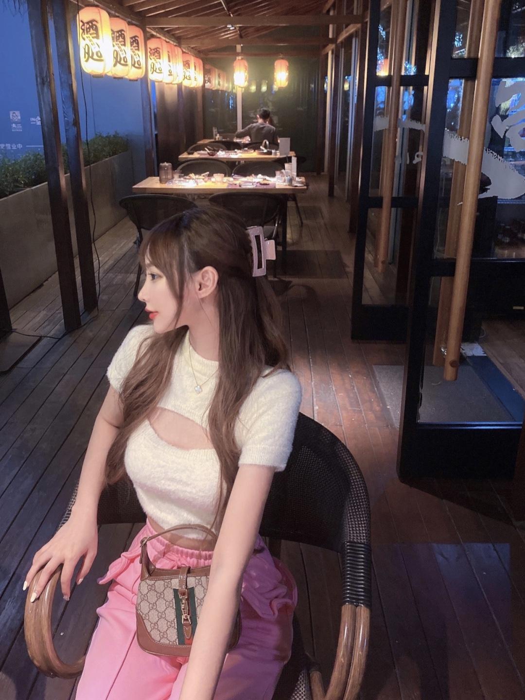b449c07f79dda68fbce353770d44f6e6.jpg