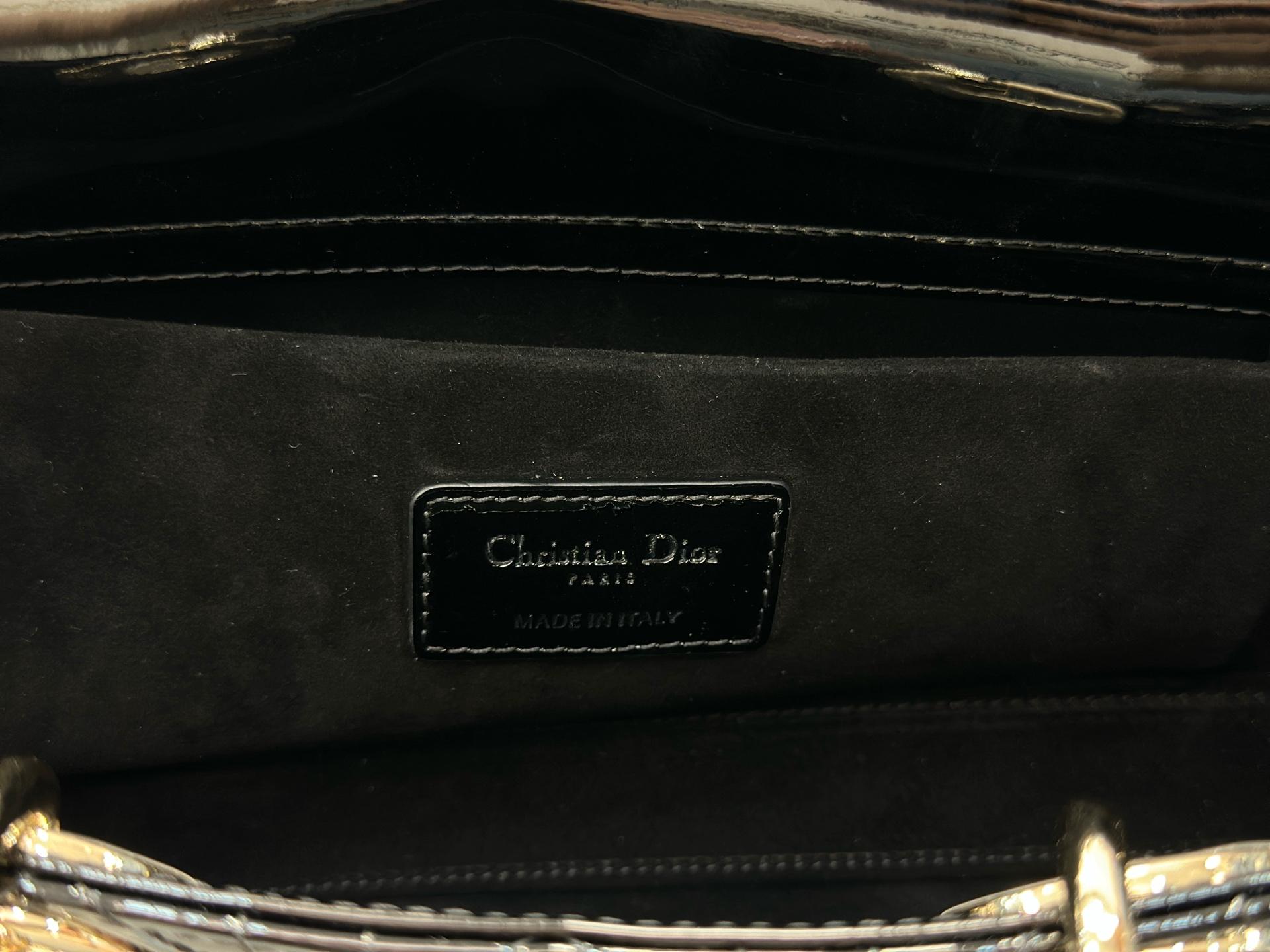 cfa95a28b8c19df945cbd793ddbf30d9.jpg