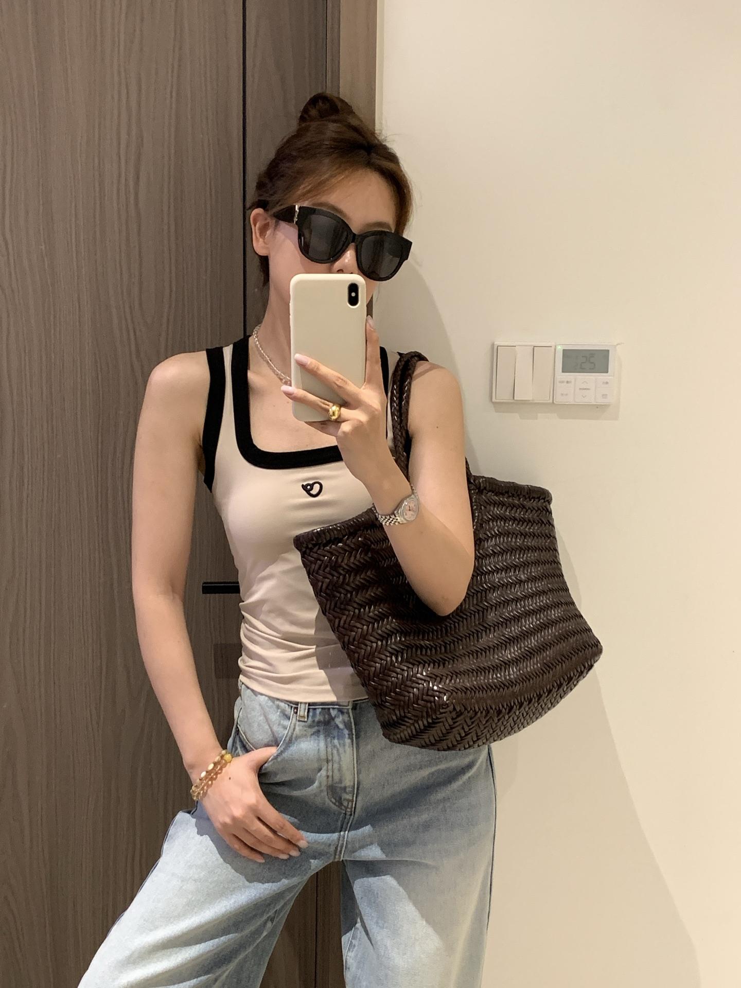 30b340e9edc93d794c297968f1563edc.jpg