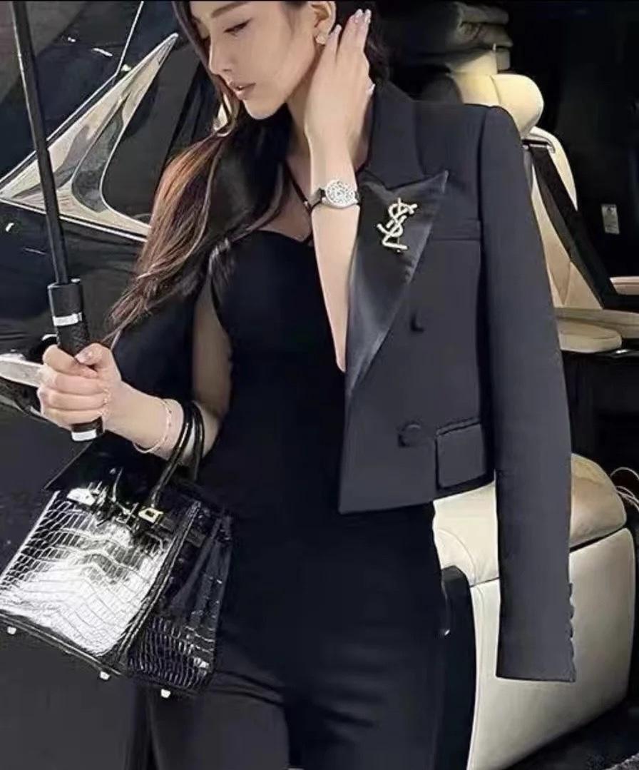 60eb73a8c76fe1c25ff23552f30f1210.jpg