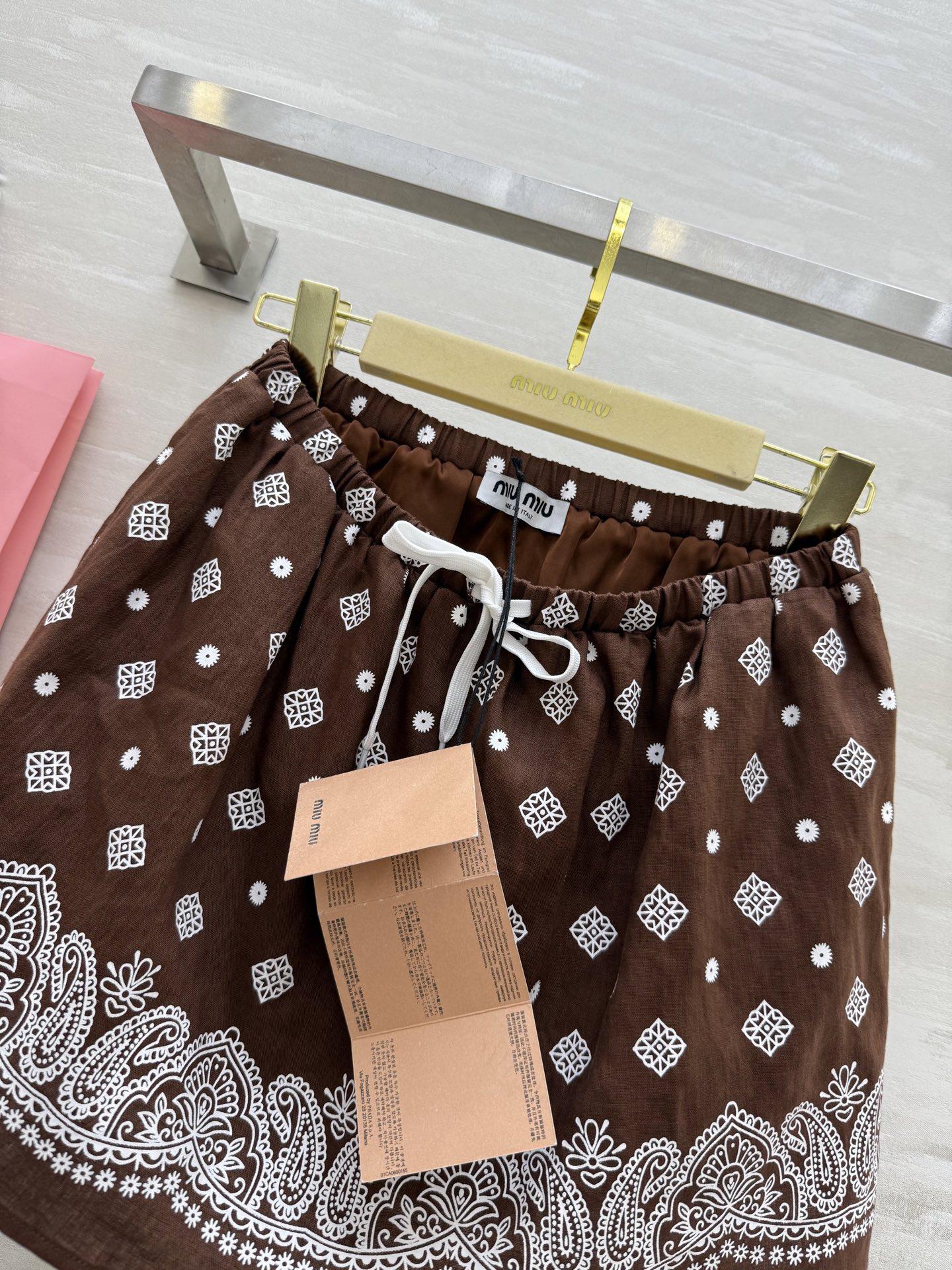 6f7b35b8656debedd120e97a40f9e8b6.jpg