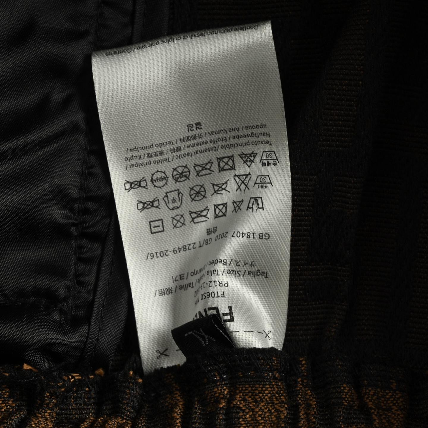 bb9a037de3cbd09828e381a8bb4125ec.jpg