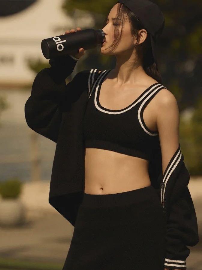 0eaaa56814c6cb359575c7b72458cd4e.jpg