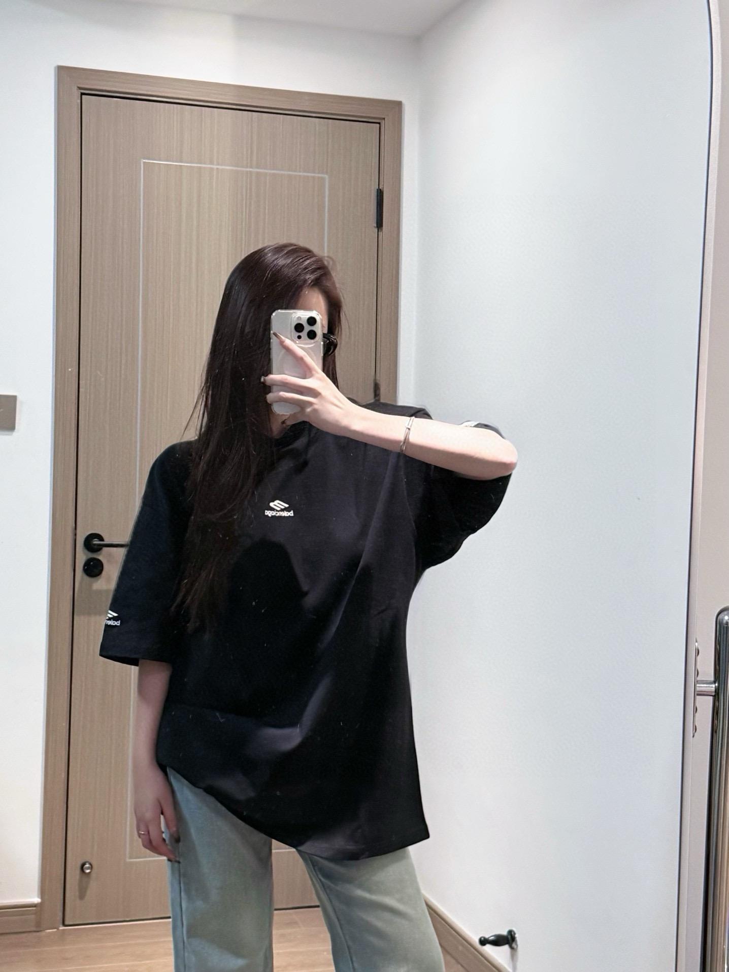 81b28bdc9954aabfbe91572ac5aa1f03.jpg