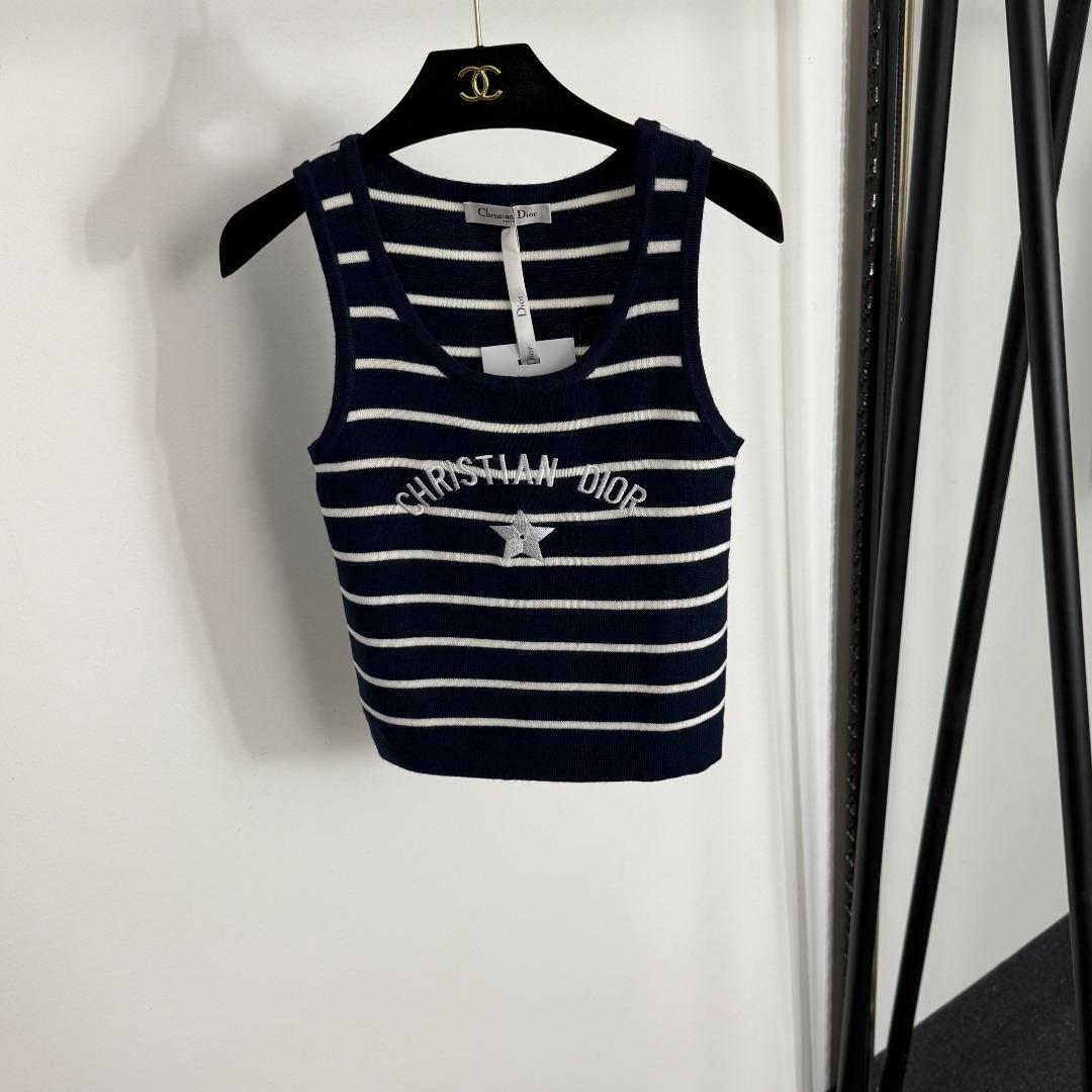 9ce132982db30620fc122d3ac9e416c7.jpg