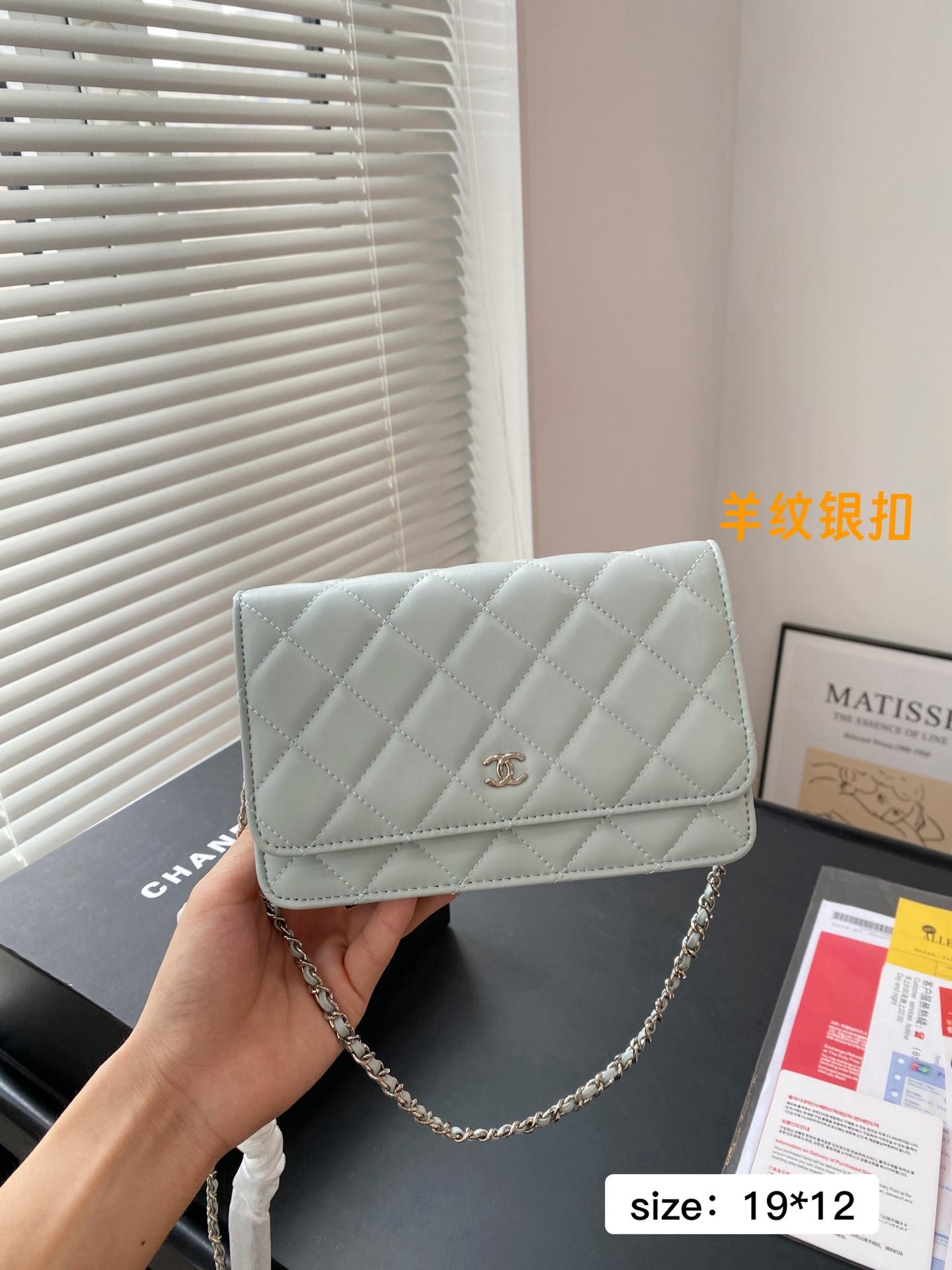 adc4ba77816a3d03372d366110775c2c.jpg