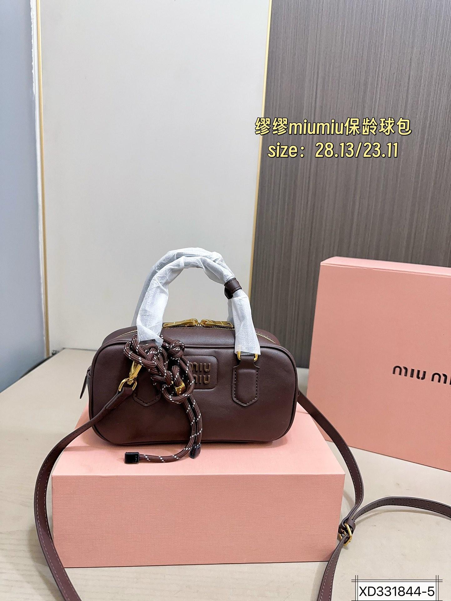 b8eb177a4cf9439b90f2224be181597c.jpg