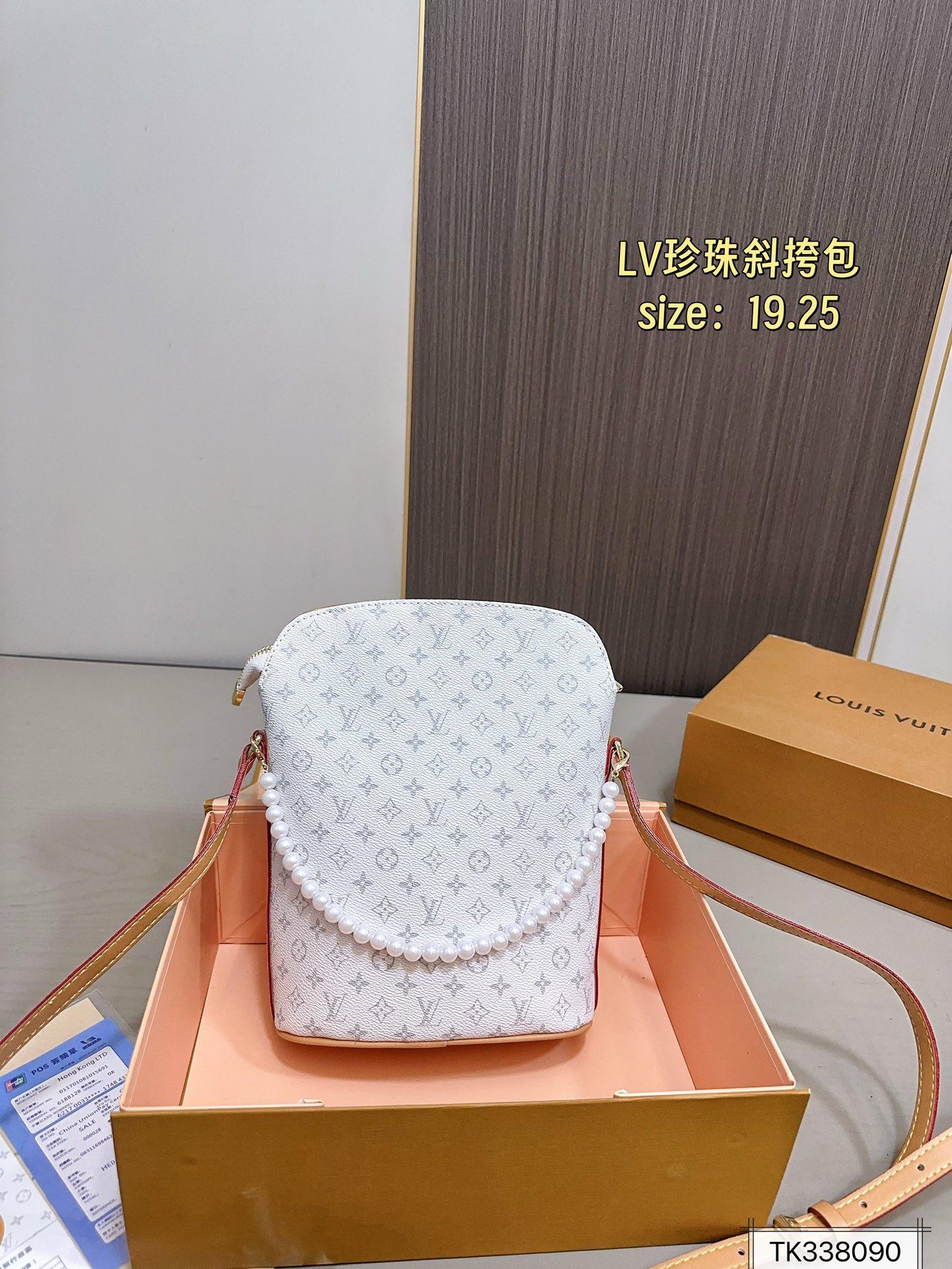 d51c38062de1211f3b9e78d6b181e6db.jpg