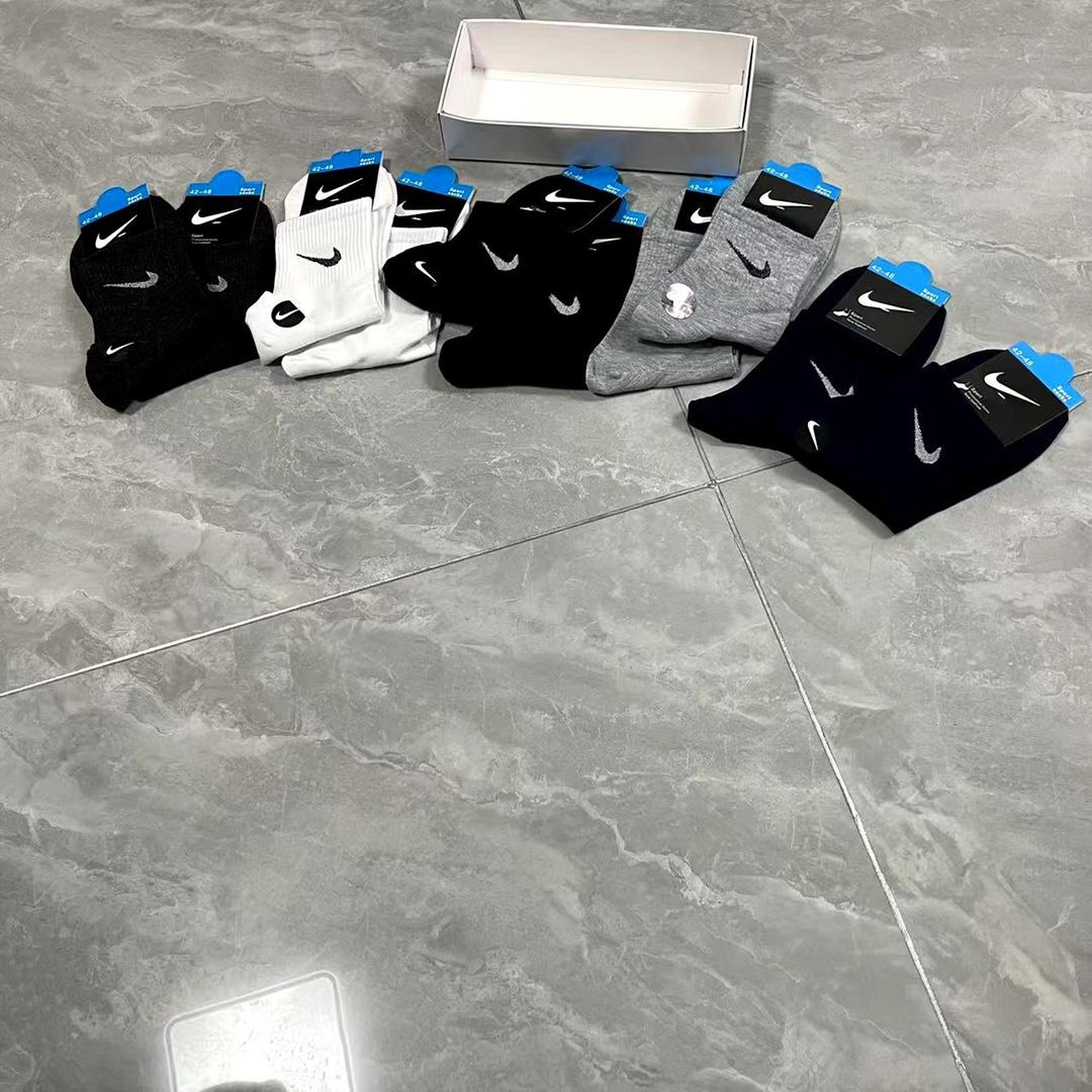 e60bb0ca2ec8df07271c4b6e92f9b08e.jpg