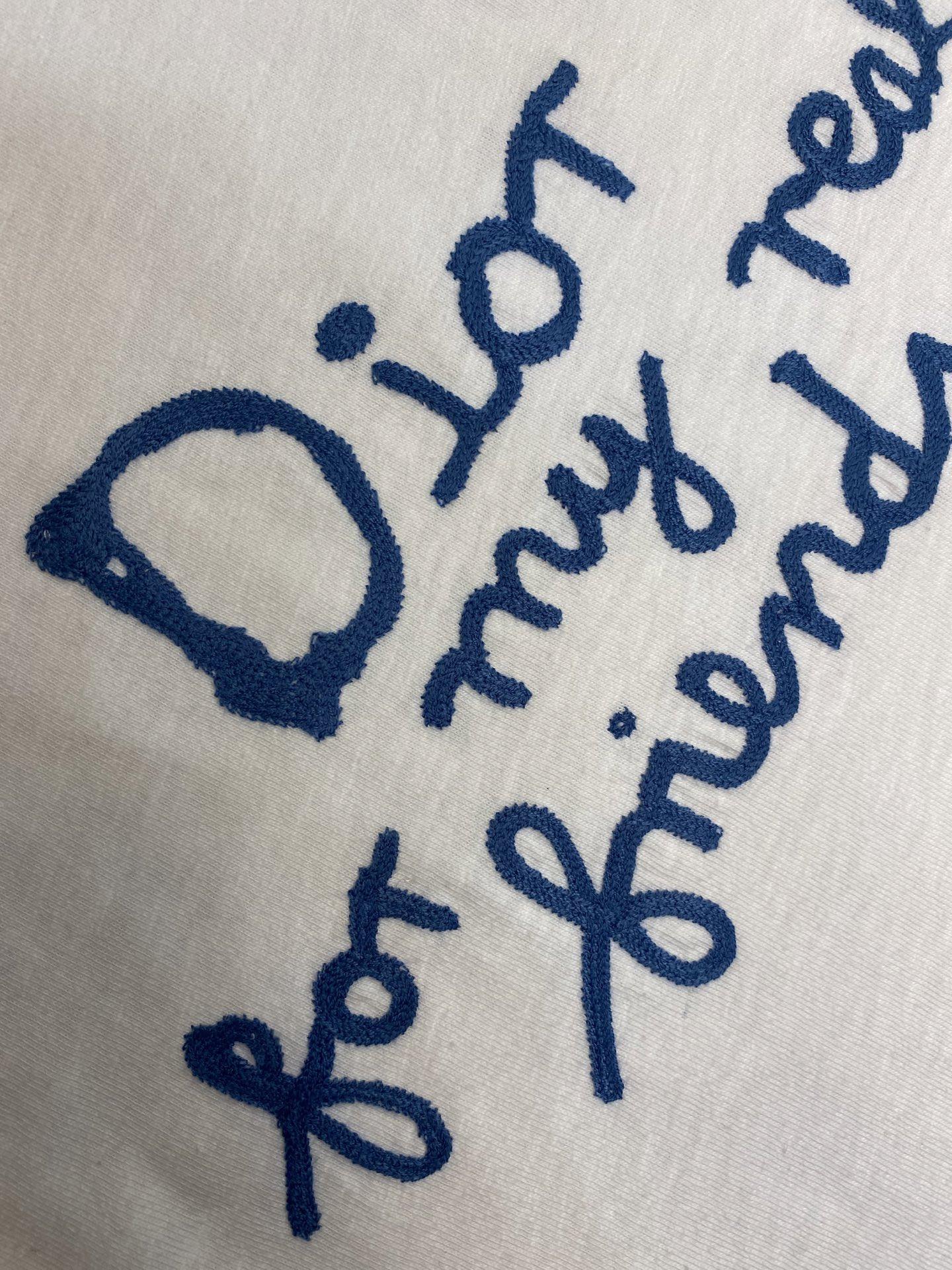 2852e336901b76589c01065db6553792.jpg