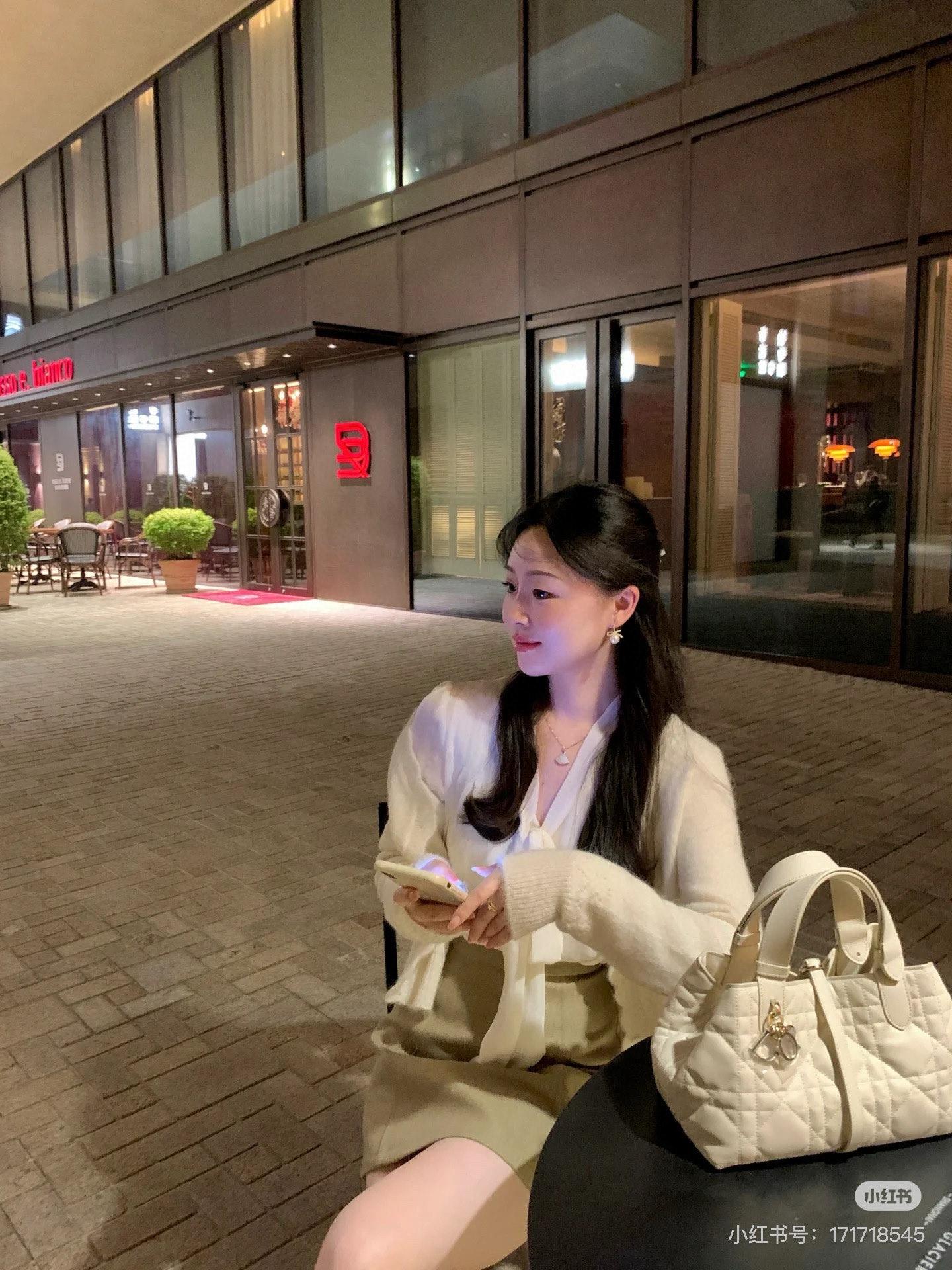b8ad7a9615951eea66d79e54d5e26464.jpg