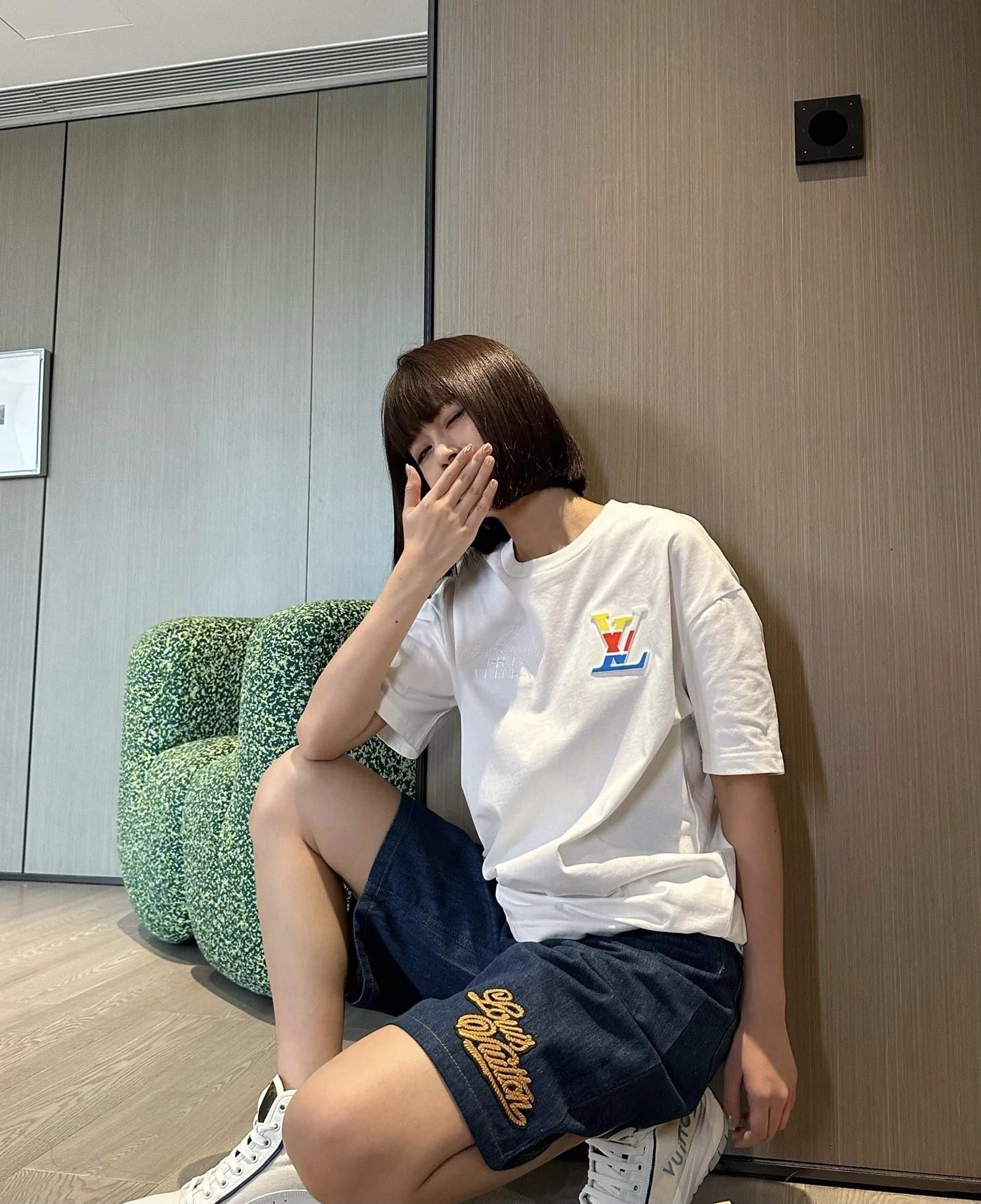dab3bcc78d6b573bdb42f26e3dfe7a05.jpg