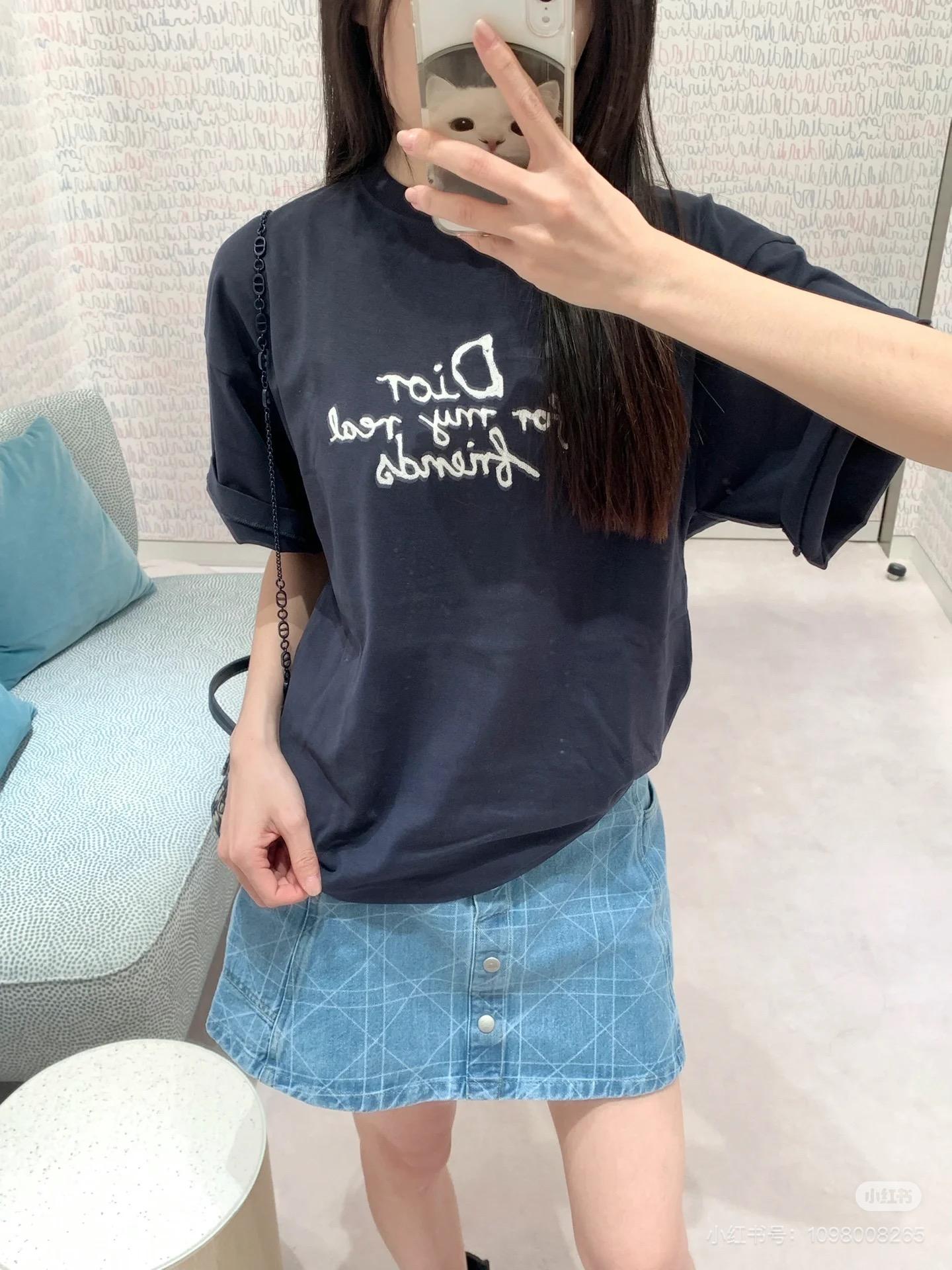 7610dd06d95f26b99cc7d7802460a0b5.jpg
