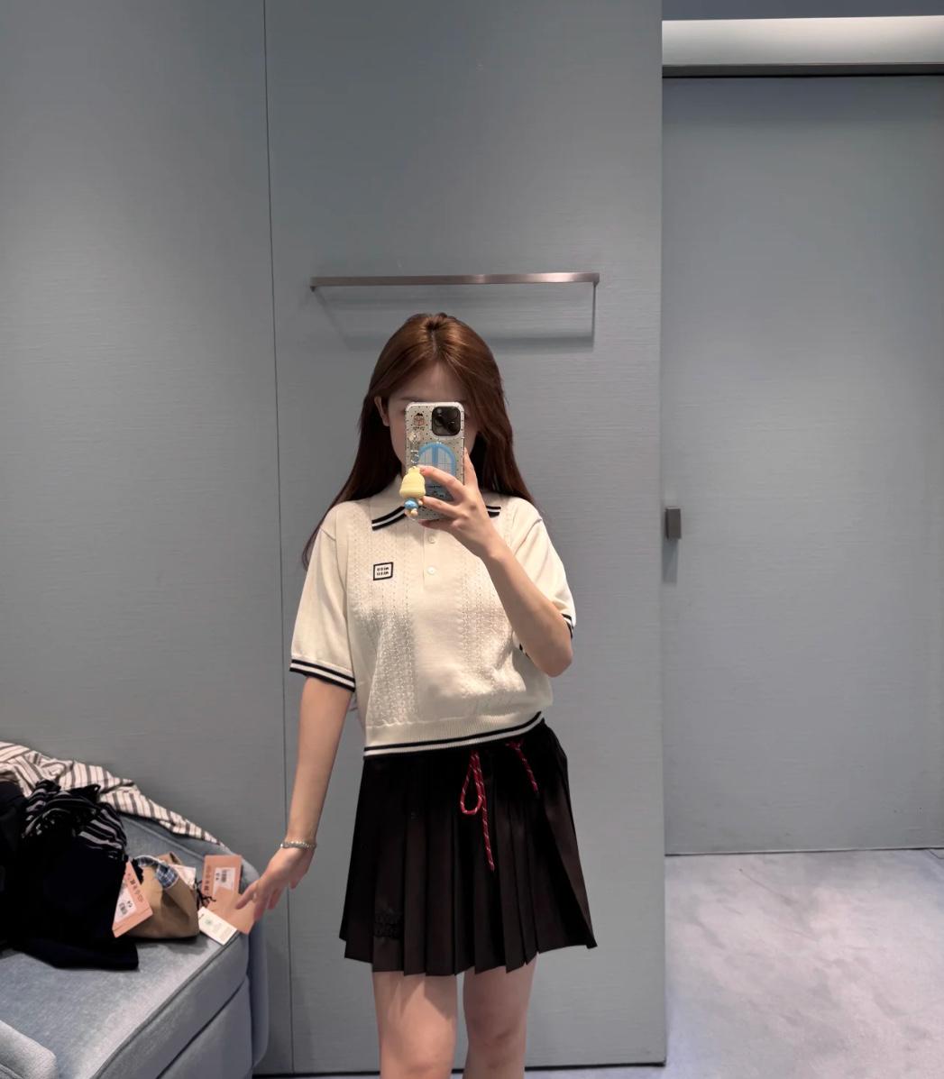 7d038d8abfc1e2b6ab1dd732f5bde283.jpg