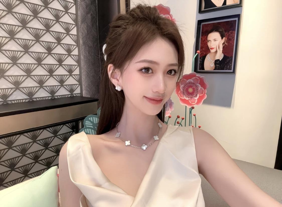 1c9669db2ea14af0c86bceedb3deca28.jpg