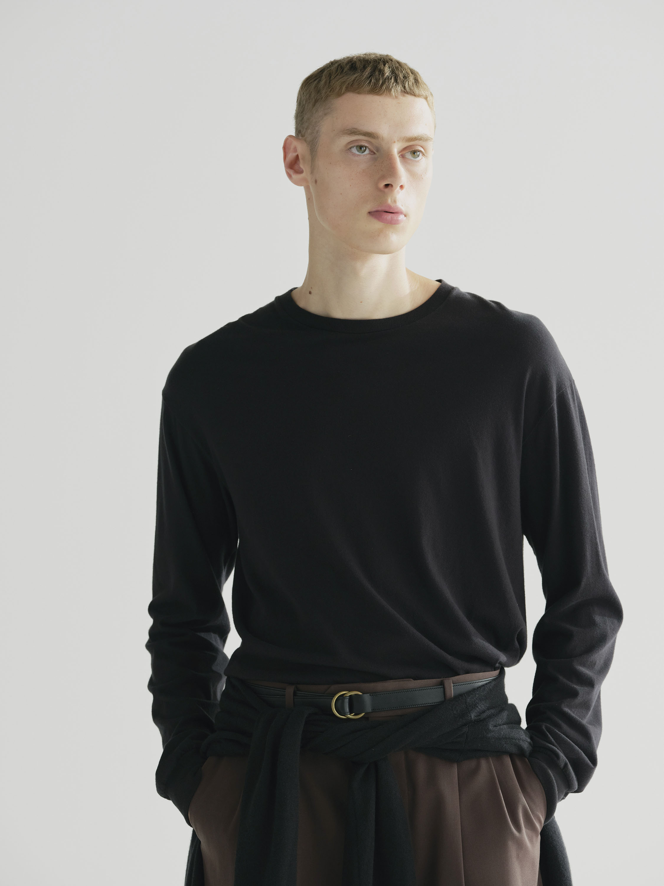 KIRA | AURALEE LUSTER PLAITING L/S TEE - 고급스럽고 세련된 스타일