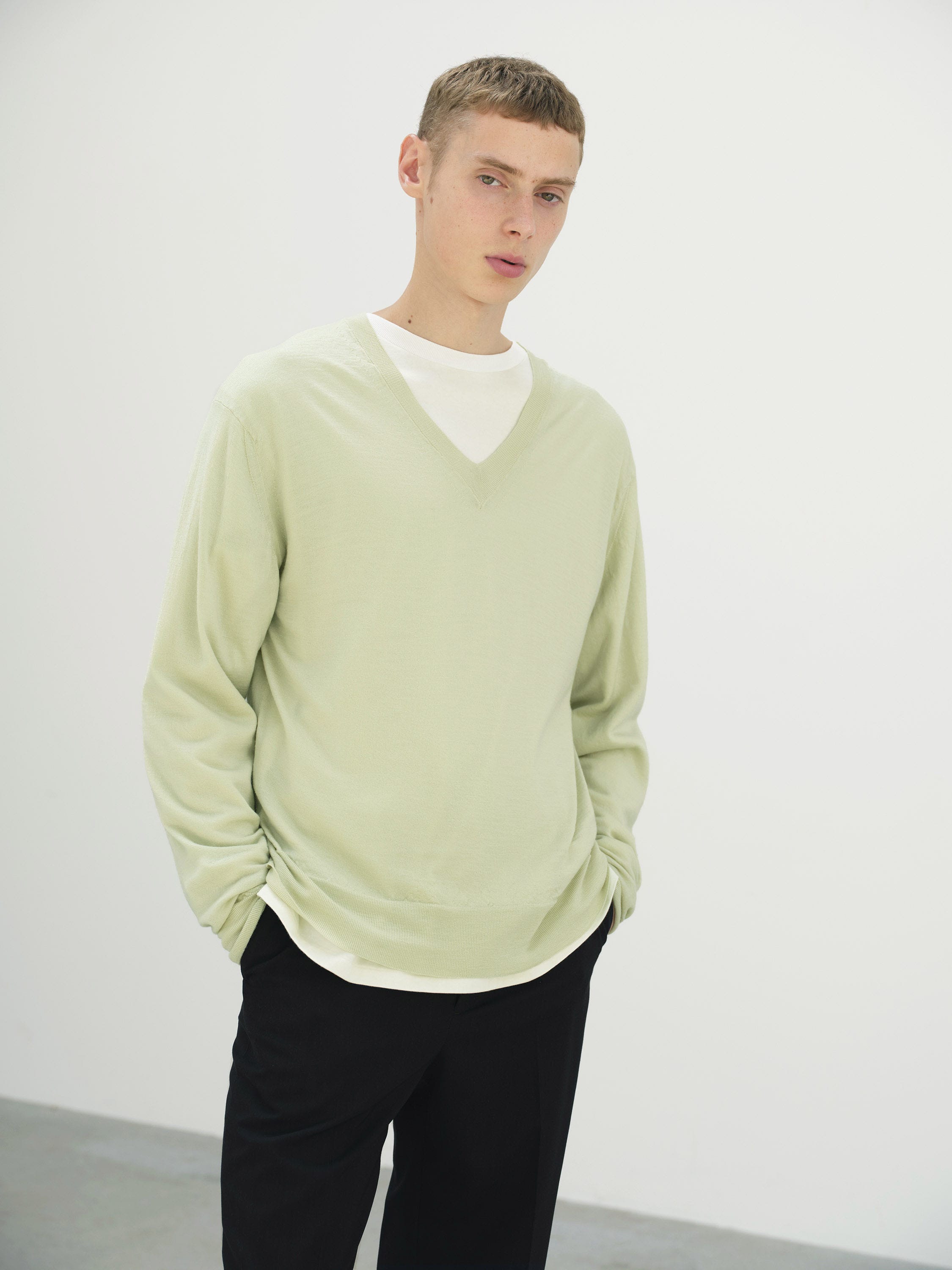 Auralee FELTED WOOL KNIT V-NECK PO4 AURALEE [Felted Wool