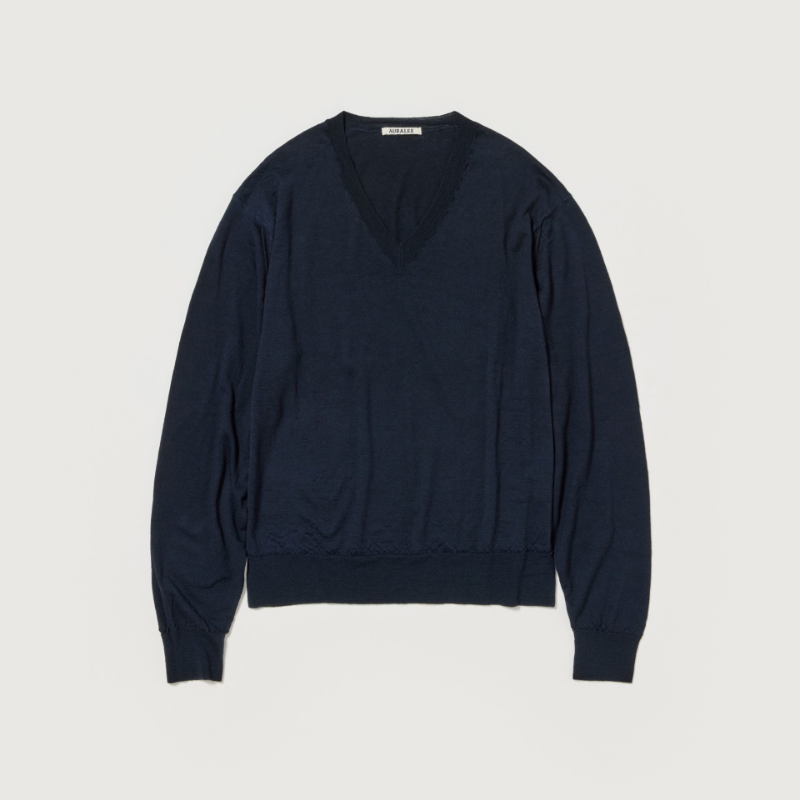 KIRA | AURALEE PRODUCT DYED WOOL KNIT V-NECK P/O - 트렌디한 디자인