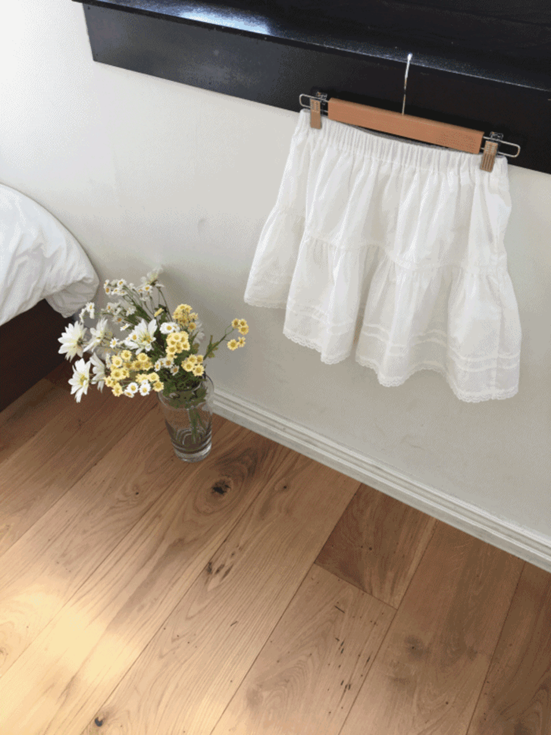 로비드 프릴 스커트