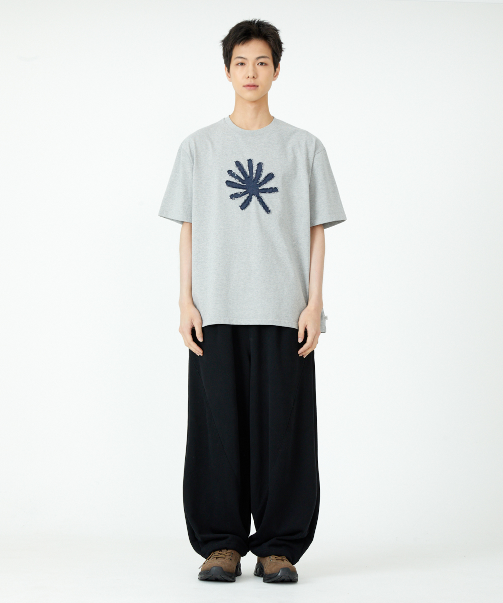 ★DANDEL★ DD symbol applique tee GREY 단델(DANDEL) DD symbol applique tee (GREY) - 사이즈 & 후기