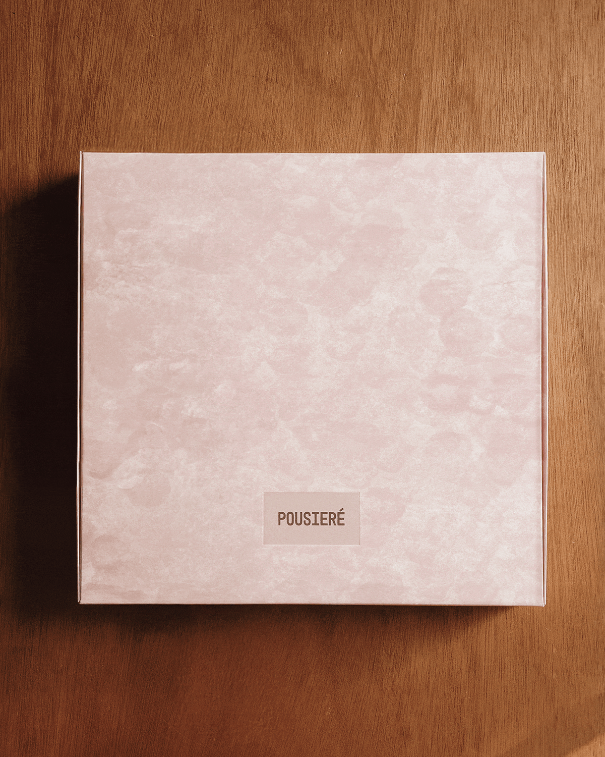 선물 박스 & 자수 더스트 백