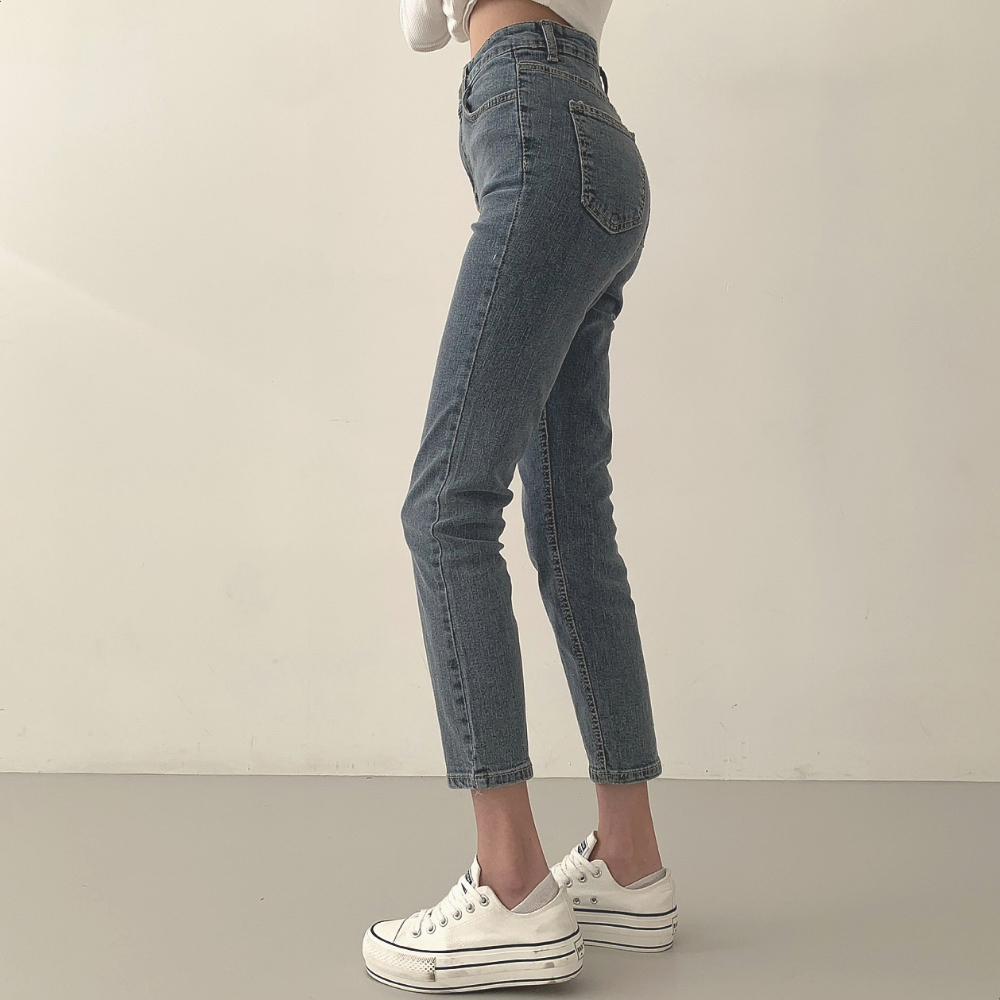 가방 모델 착용 이미지-S1L16