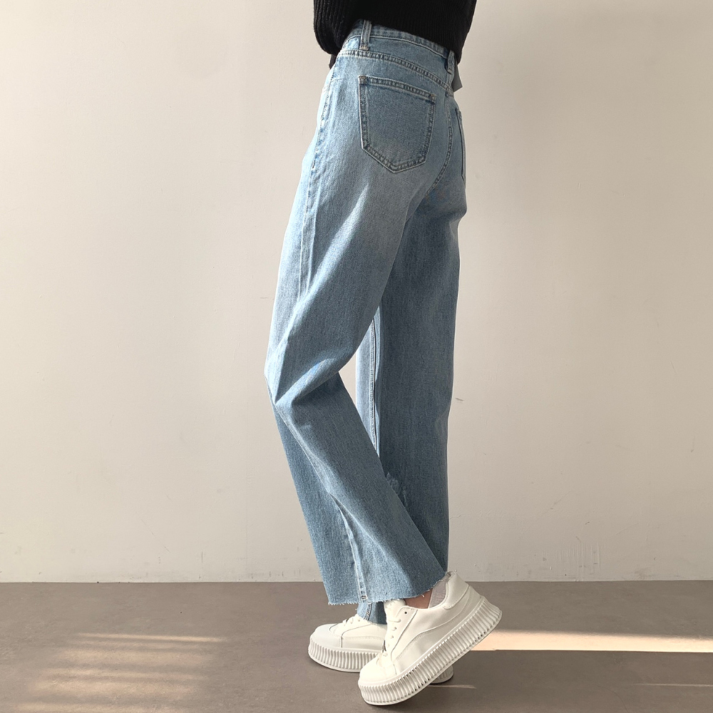 바지 모델 착용 이미지-S1L23