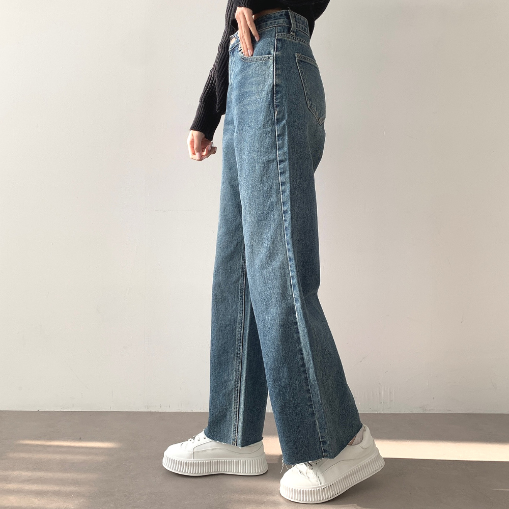 바지 모델 착용 이미지-S1L9