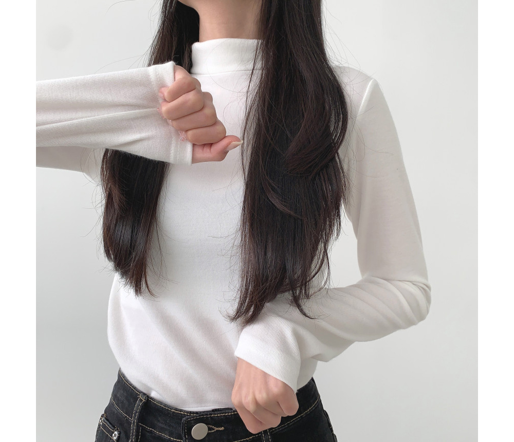 긴팔 티셔츠 모델 착용 이미지-S1L6