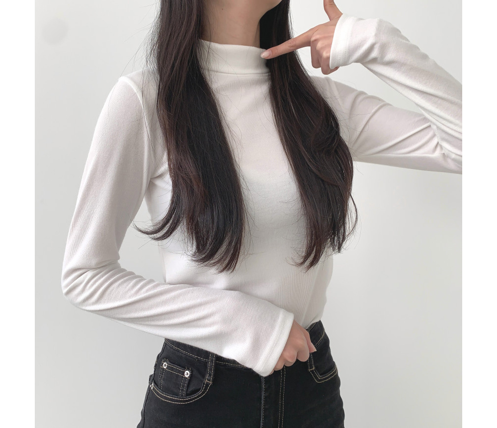 긴팔 티셔츠 모델 착용 이미지-S1L5