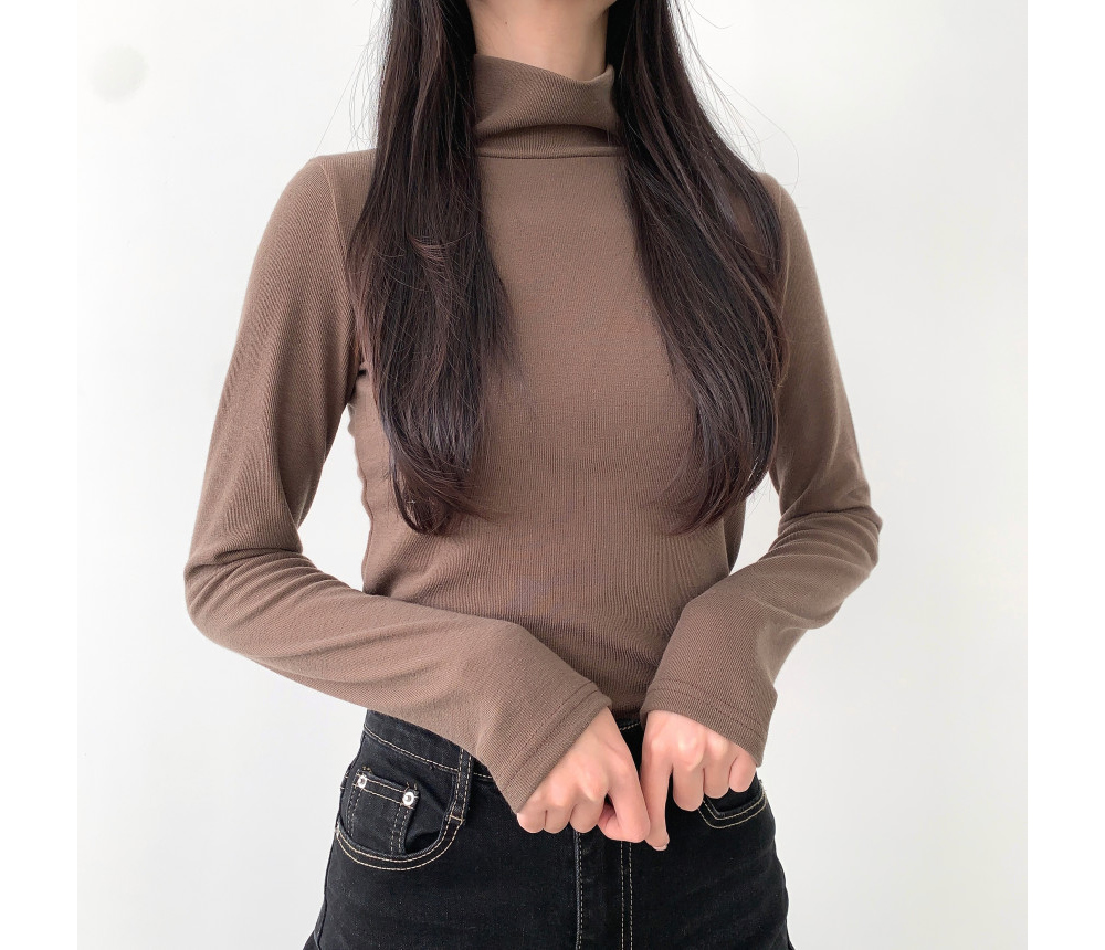 긴팔 티셔츠 모델 착용 이미지-S1L7