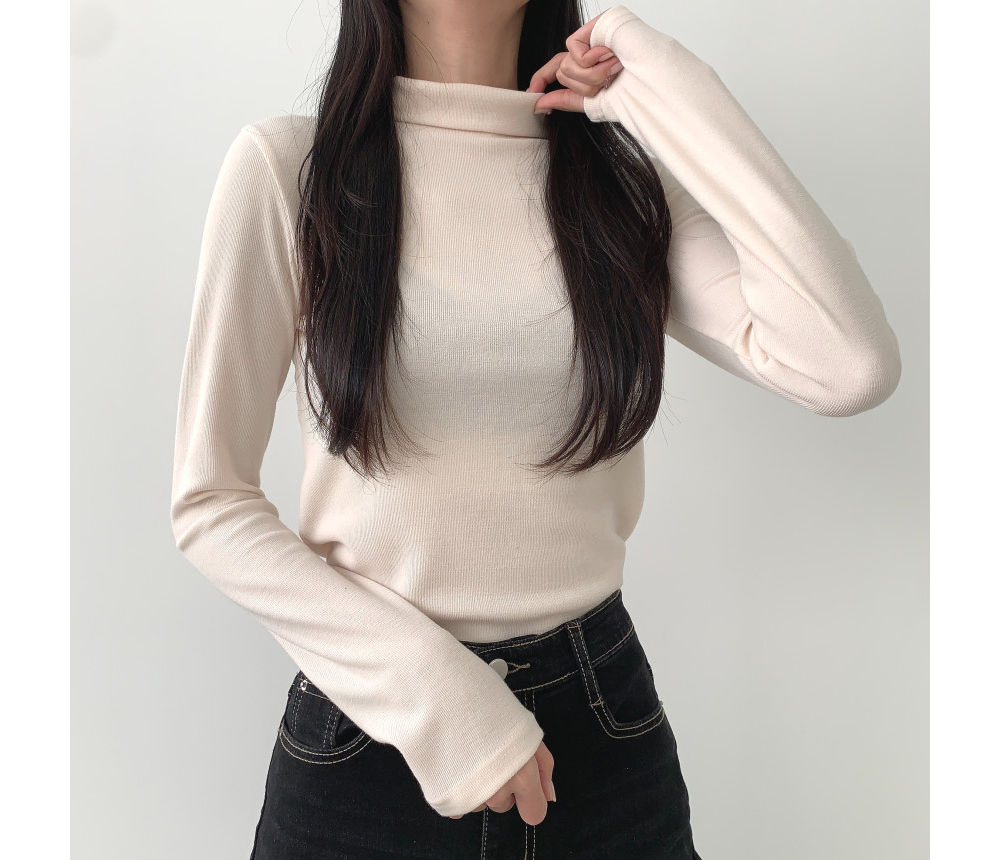 긴팔 티셔츠 모델 착용 이미지-S1L17