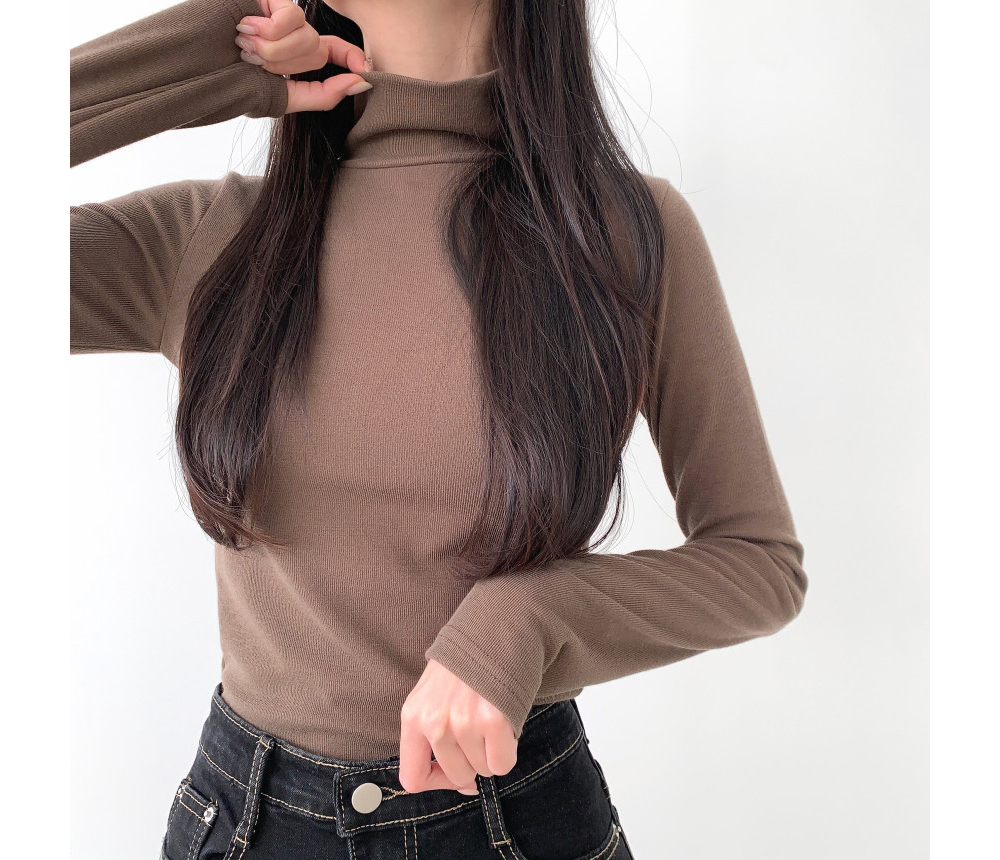 긴팔 티셔츠 모델 착용 이미지-S1L8