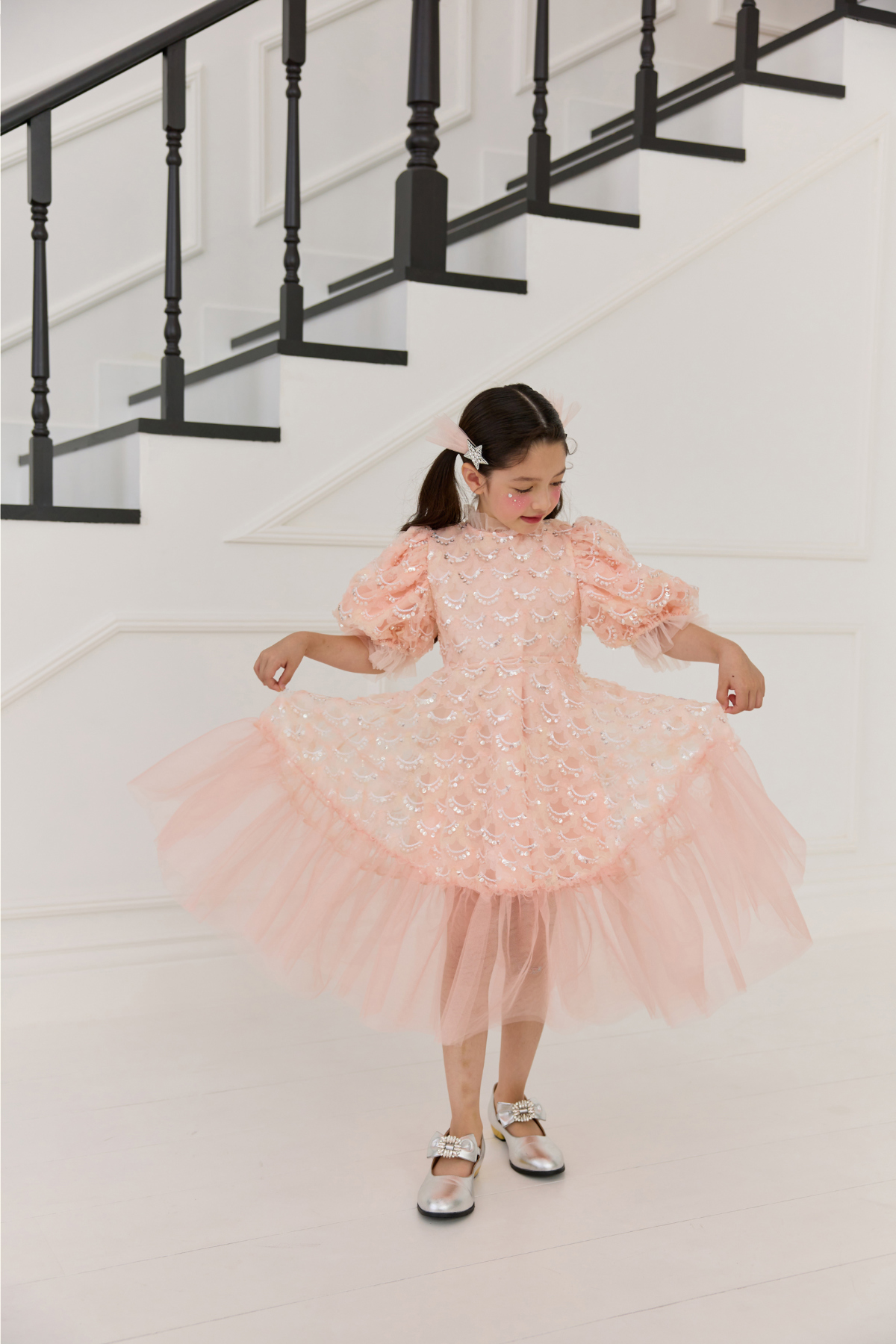 드레스 모델 착용 이미지-S79L18