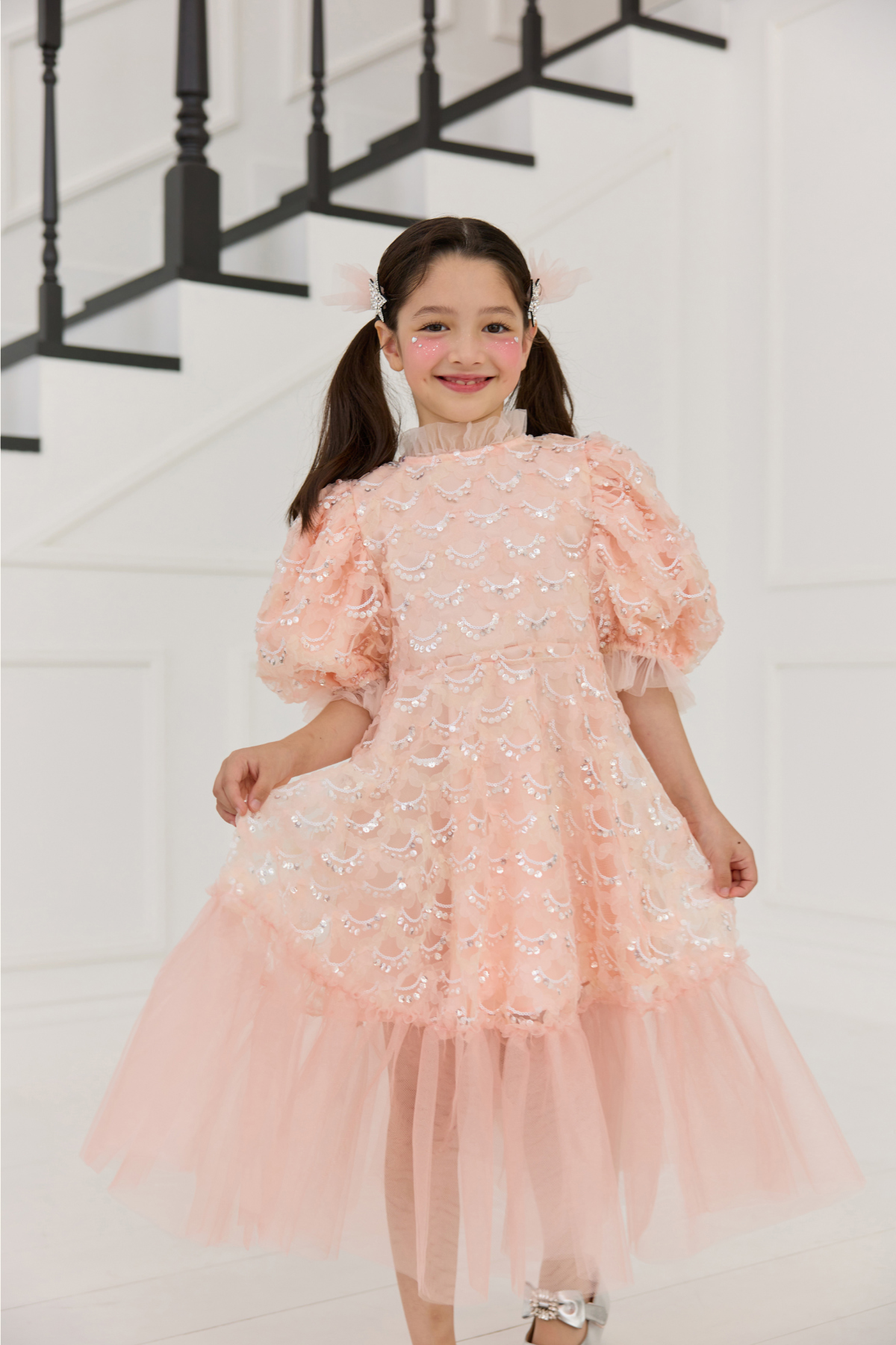 드레스 모델 착용 이미지-S79L25