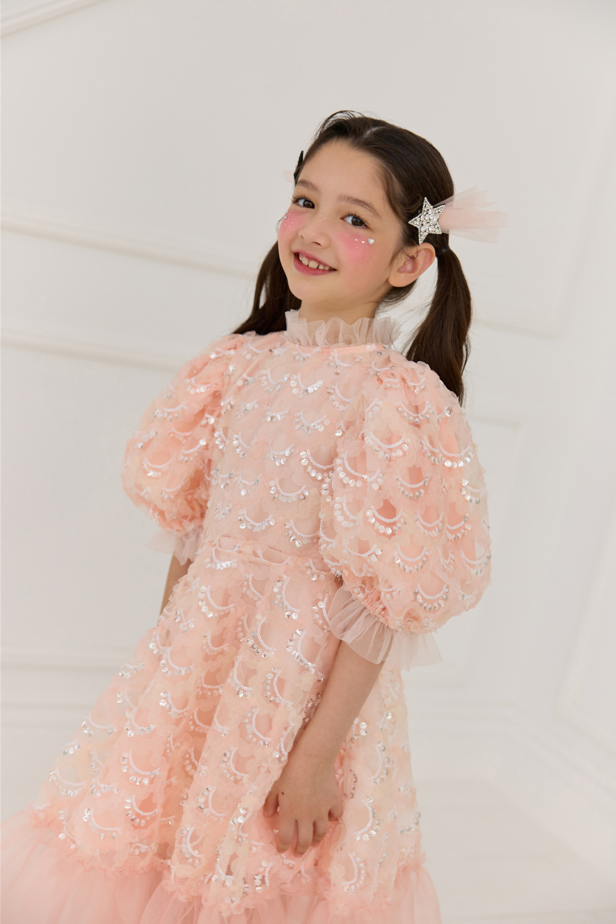 드레스 모델 착용 이미지-S79L8