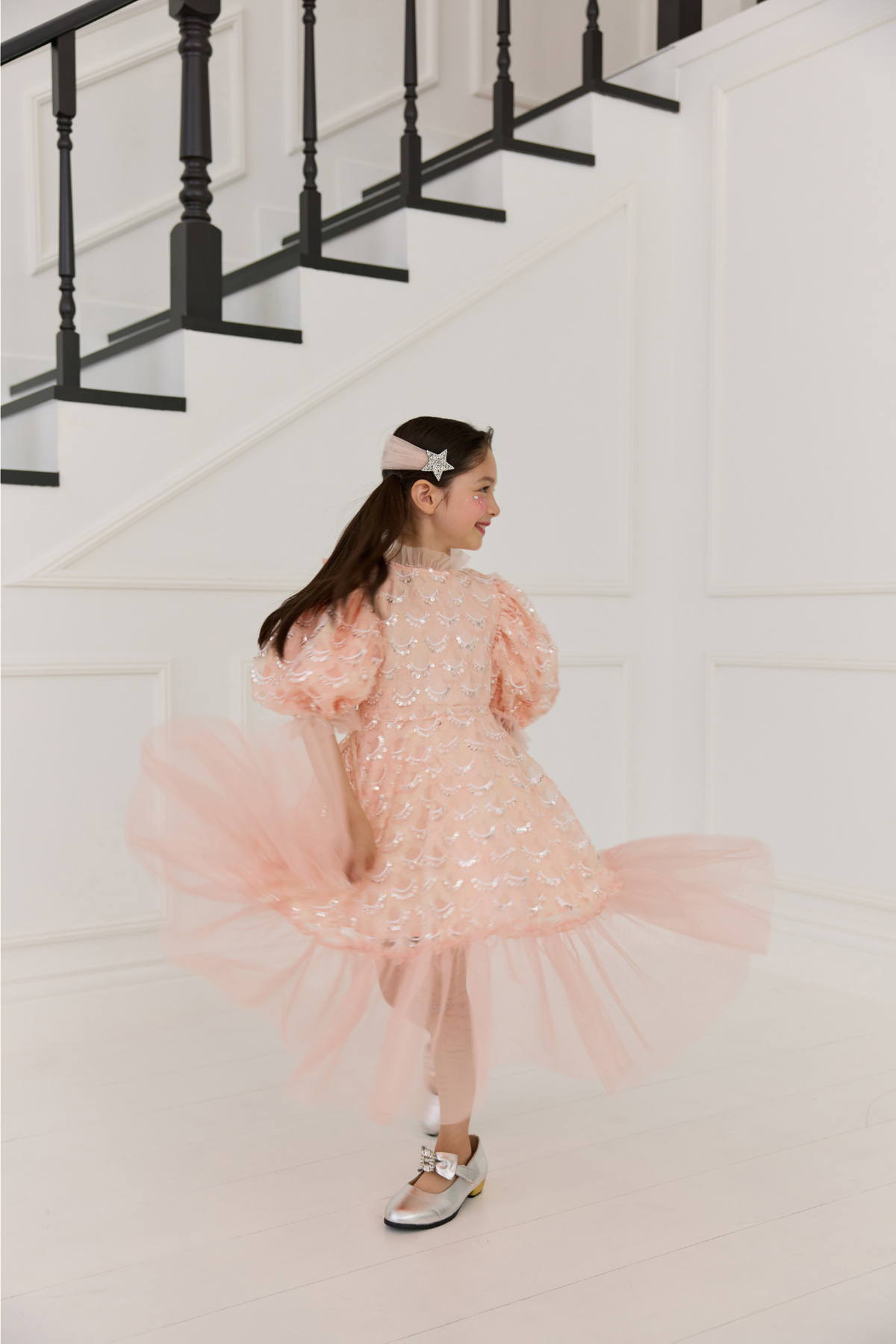 드레스 모델 착용 이미지-S79L16