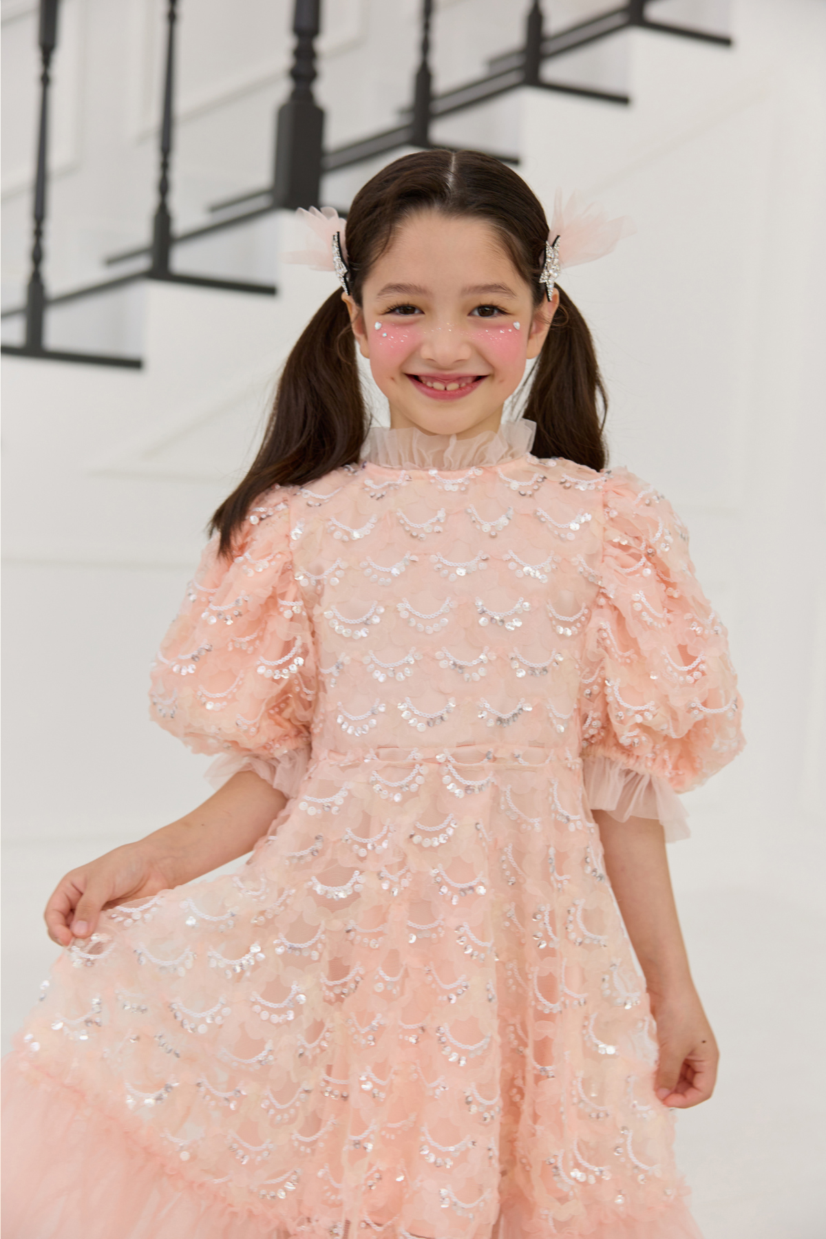 드레스 모델 착용 이미지-S79L24