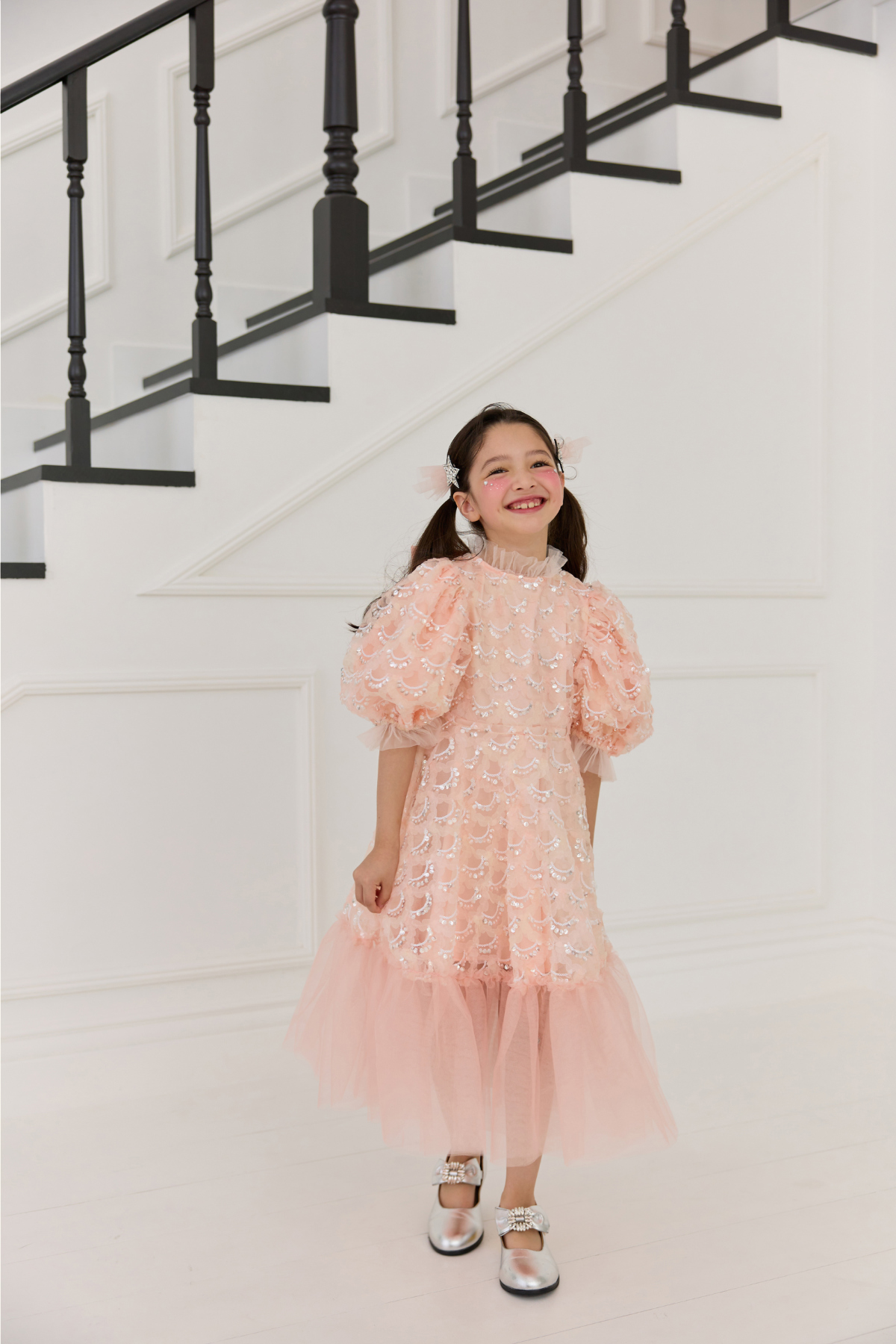 드레스 모델 착용 이미지-S79L17