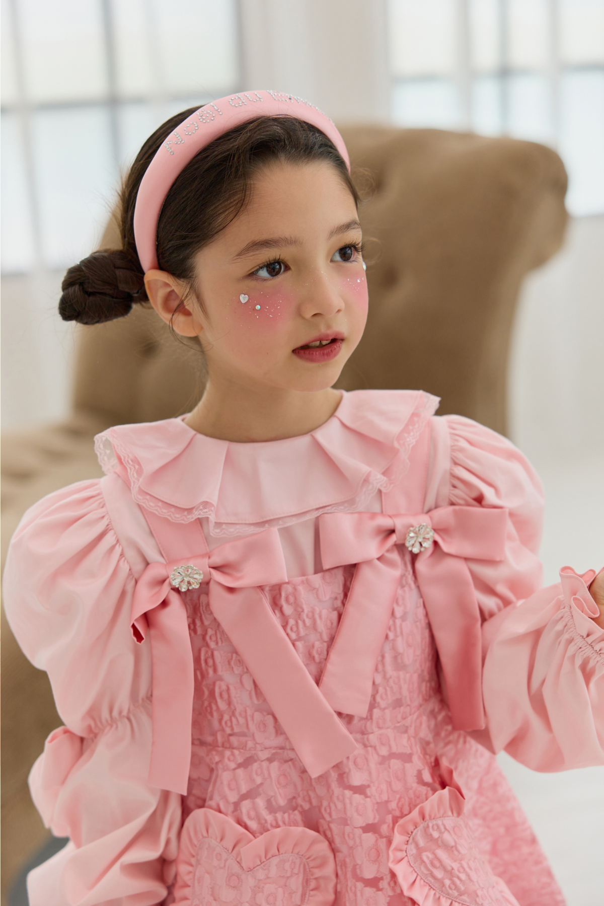 드레스 모델 착용 이미지-S82L35